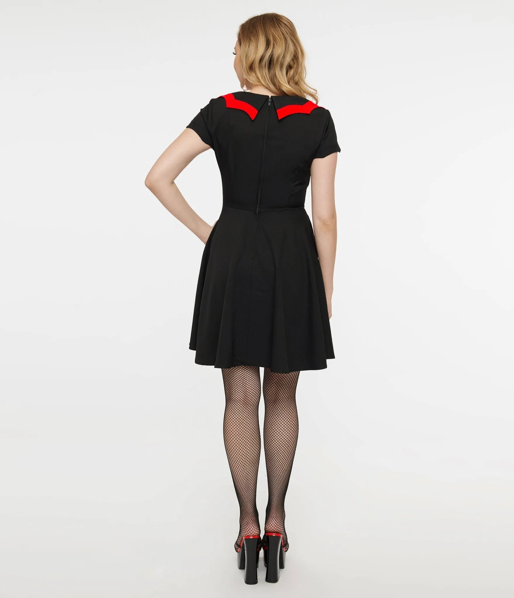 1950s Black & Red Bat Wing Collar Mini Dress Casual Everyday Look