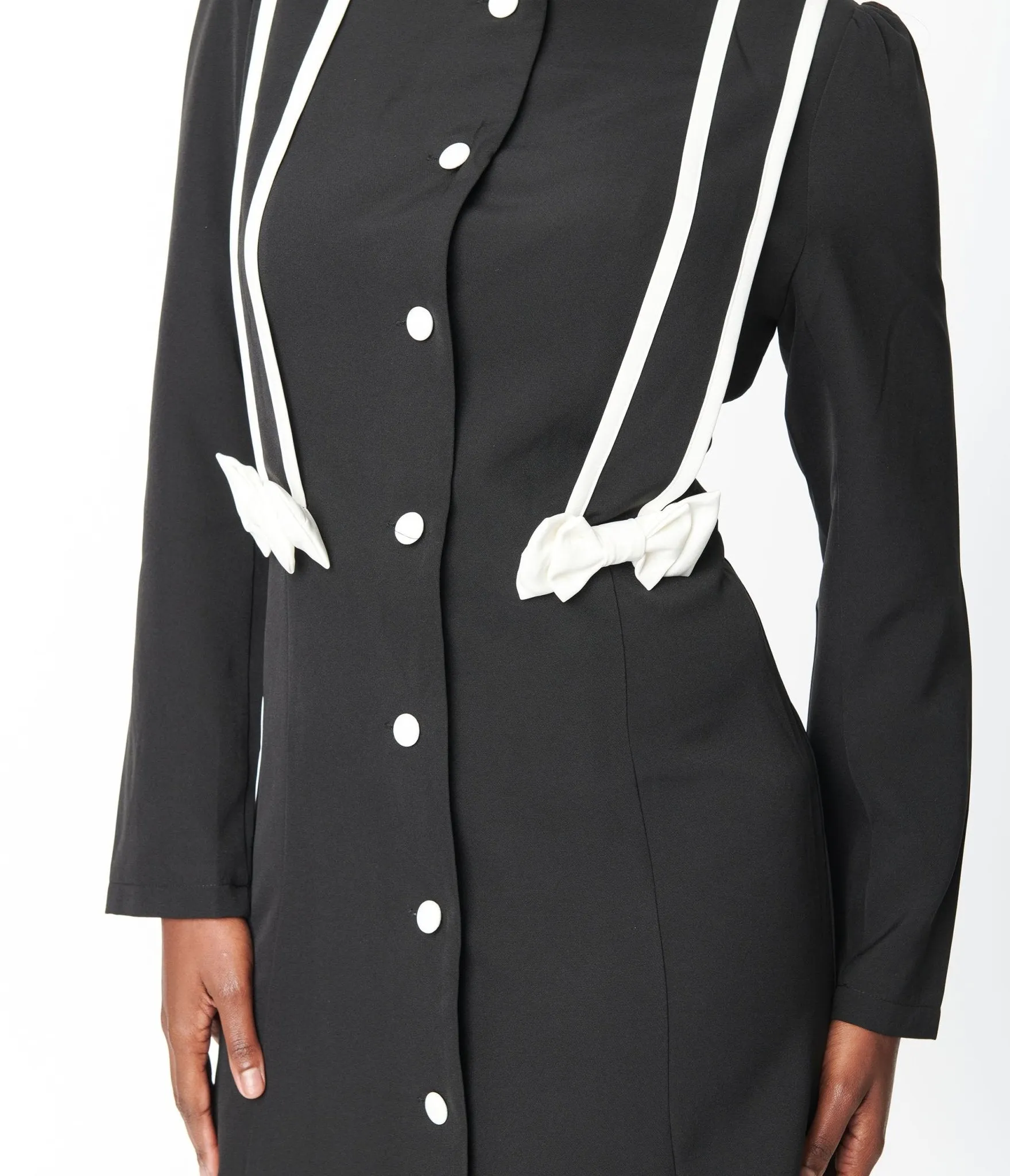 1970s Black & White Bow Coat Easy Date Night