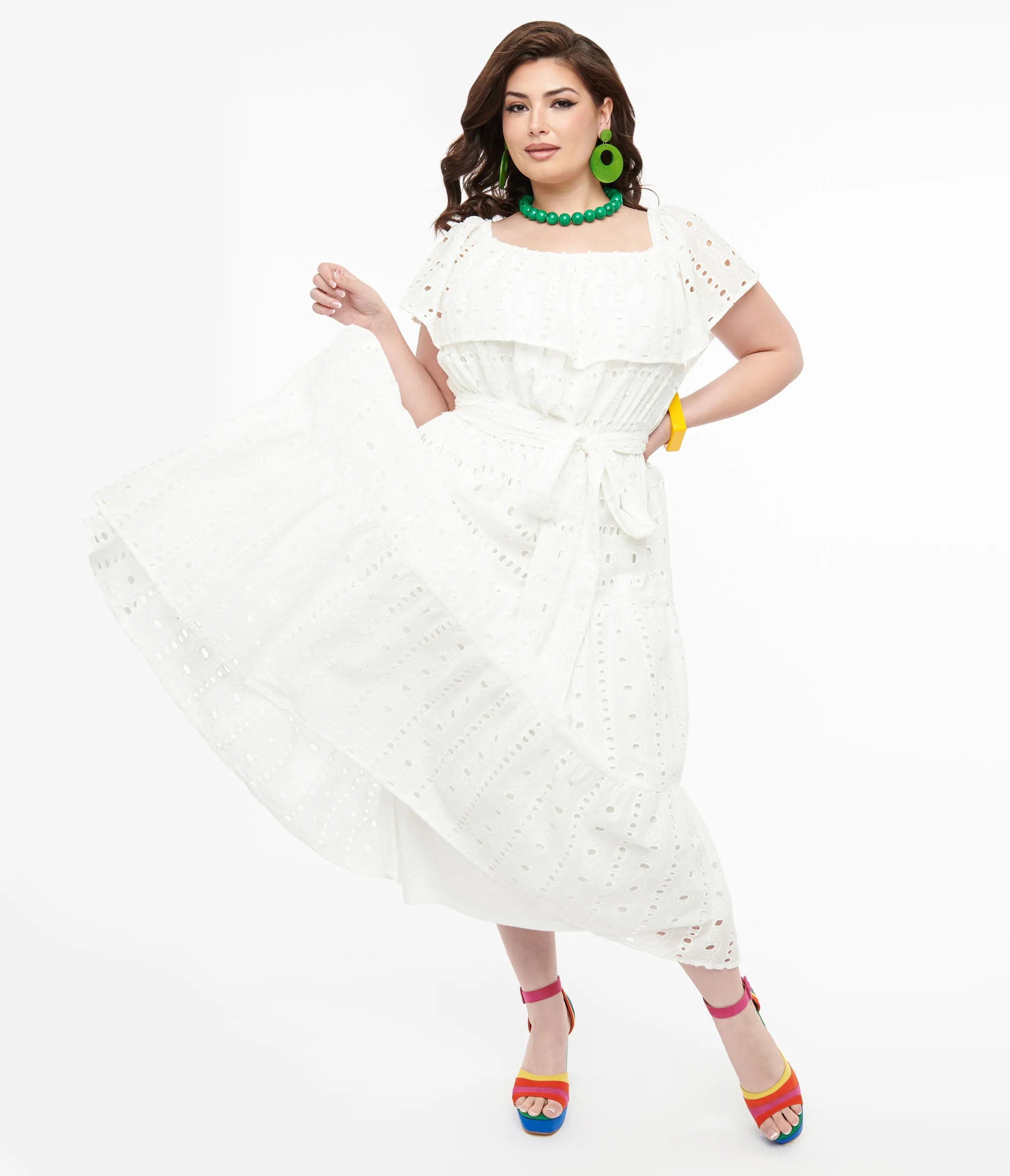 1970s White Eyelet Cotton Off The Shoulder Midi Dress Casual Everyday Look