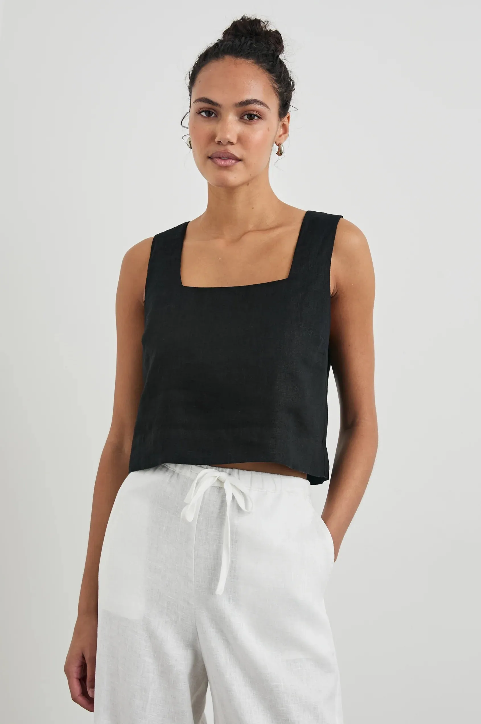 Akira Top Everyday Casual Look