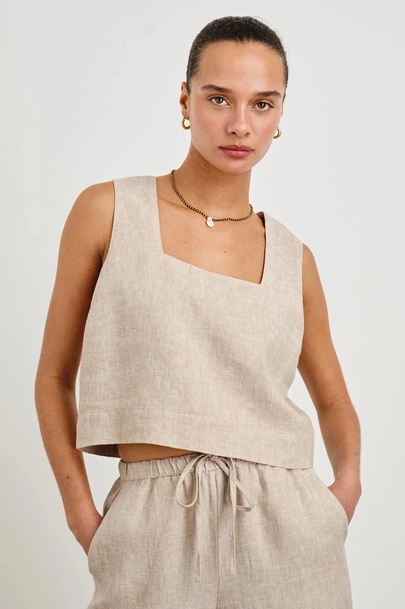 Akira Top Everyday Casual Look
