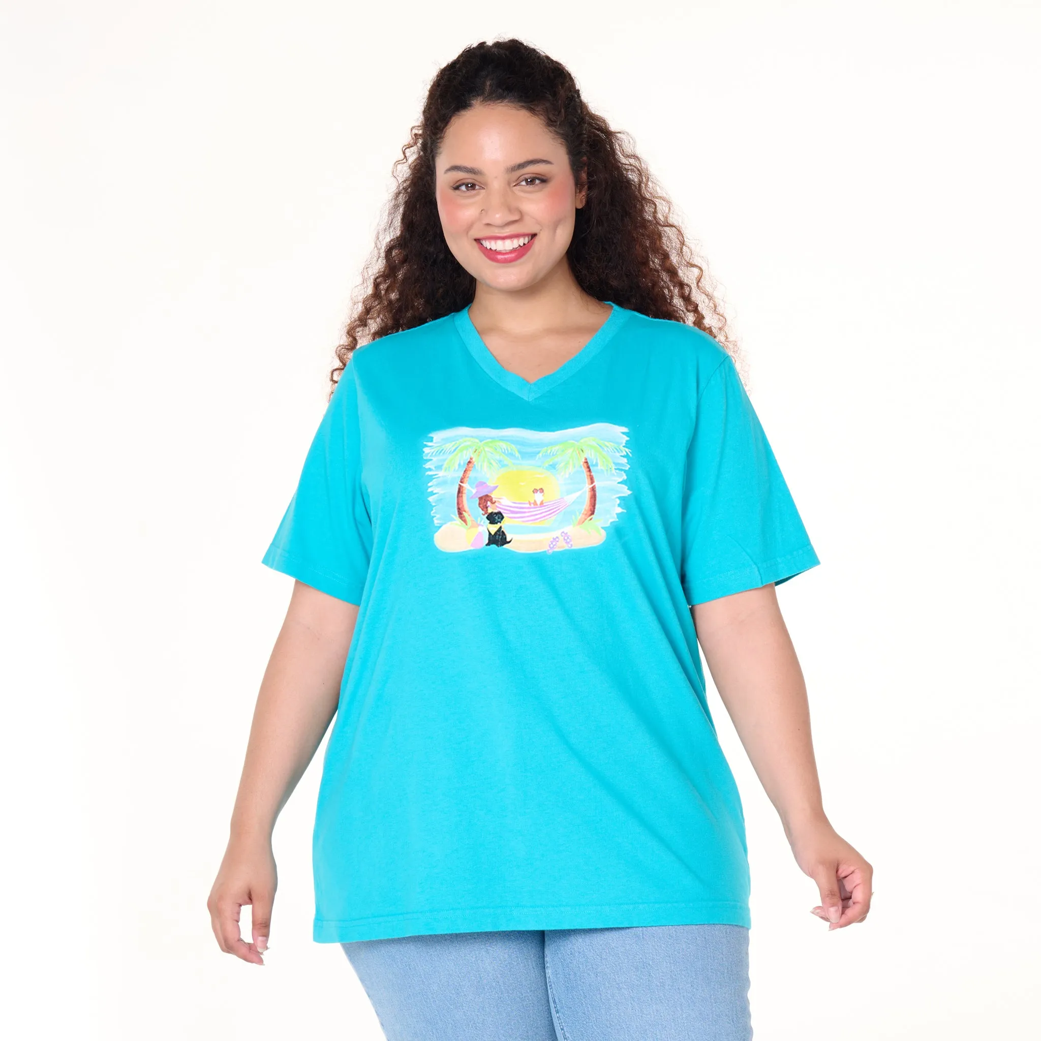 Beach Friends V-Neck T | Plus Size Weekend Relaxed Look
