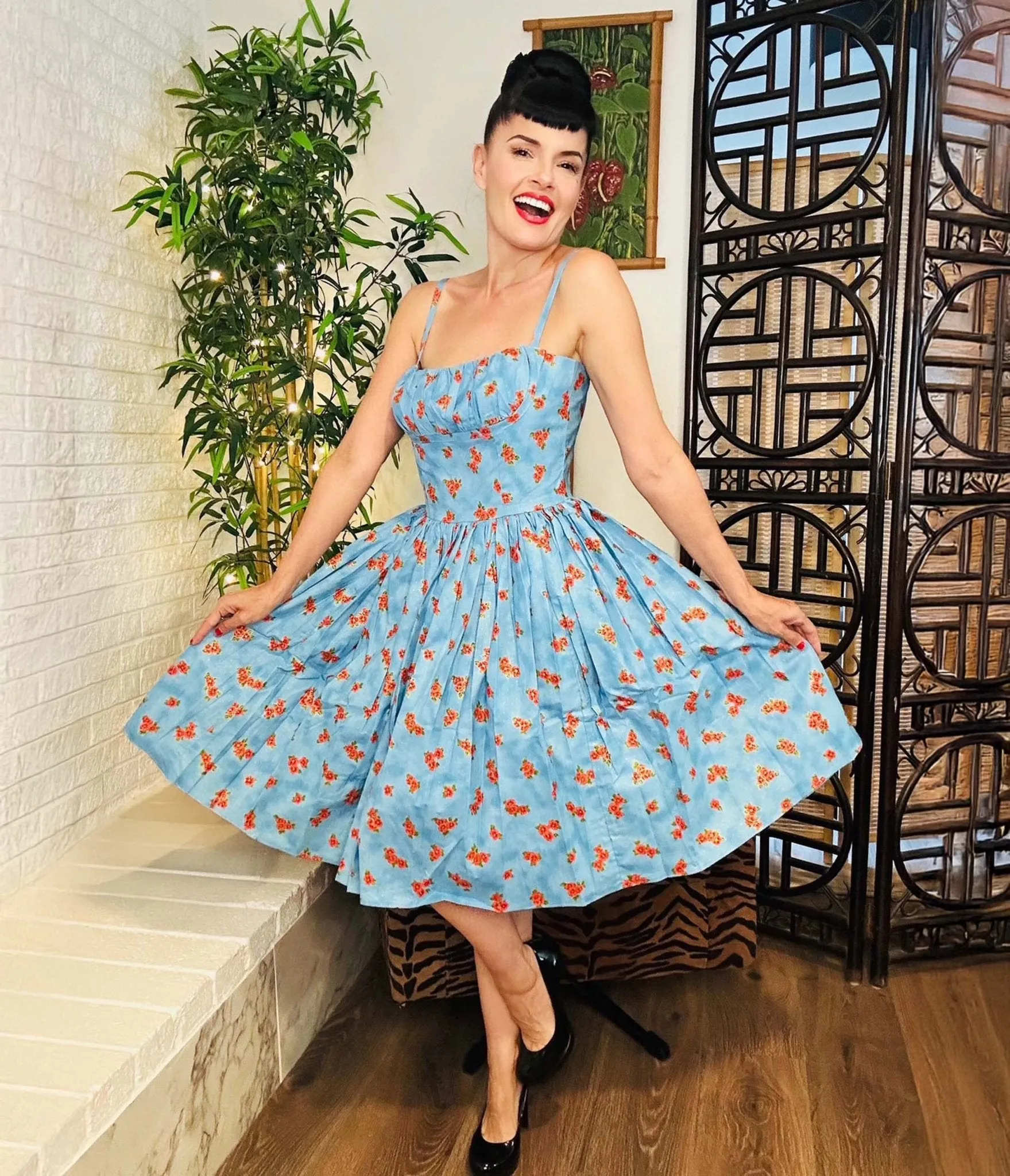Bernie Dexter Blue & Red Apple Blossom Print Swing Dress Casual Everyday Look