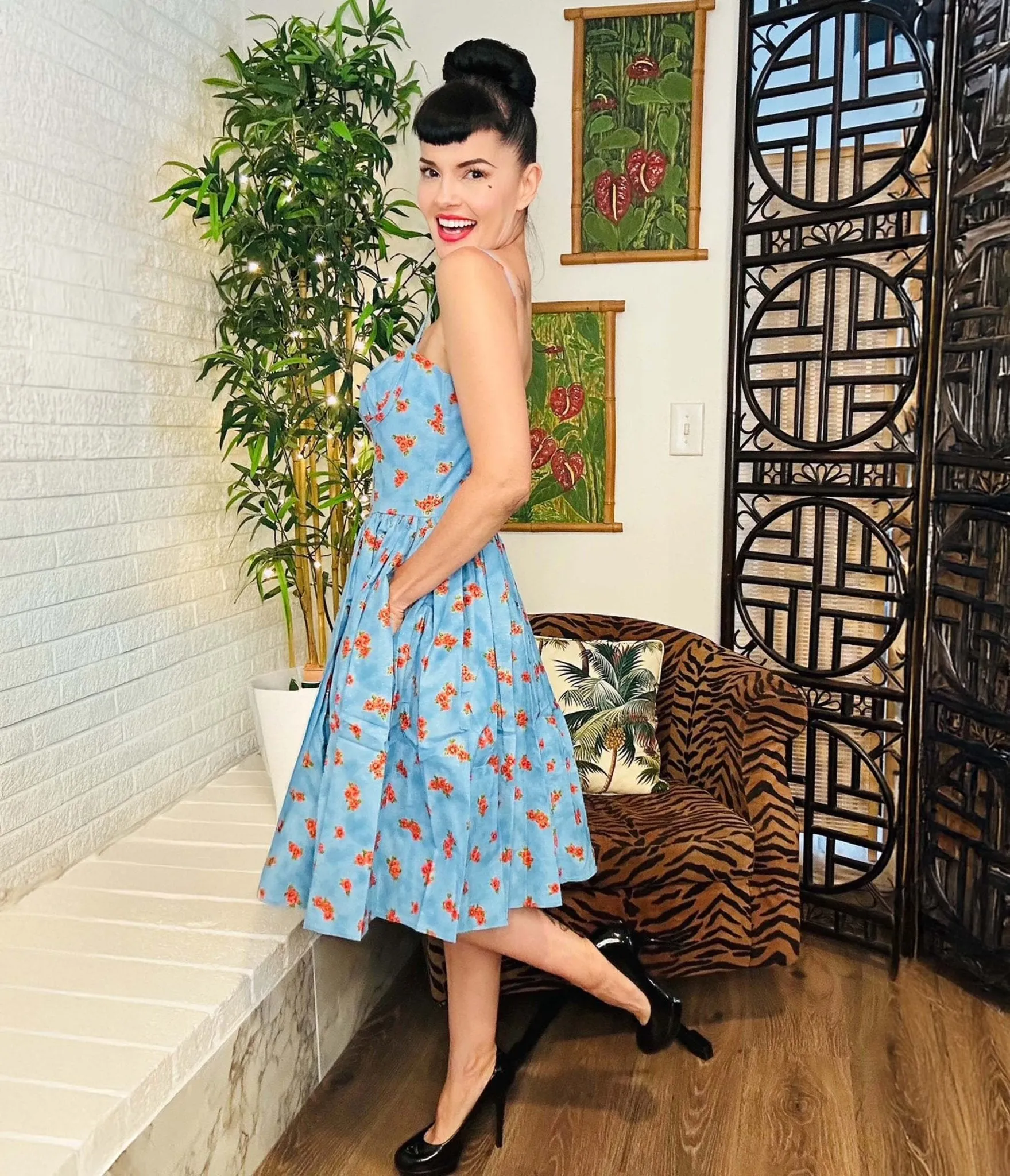 Bernie Dexter Blue & Red Apple Blossom Print Swing Dress Casual Everyday Look
