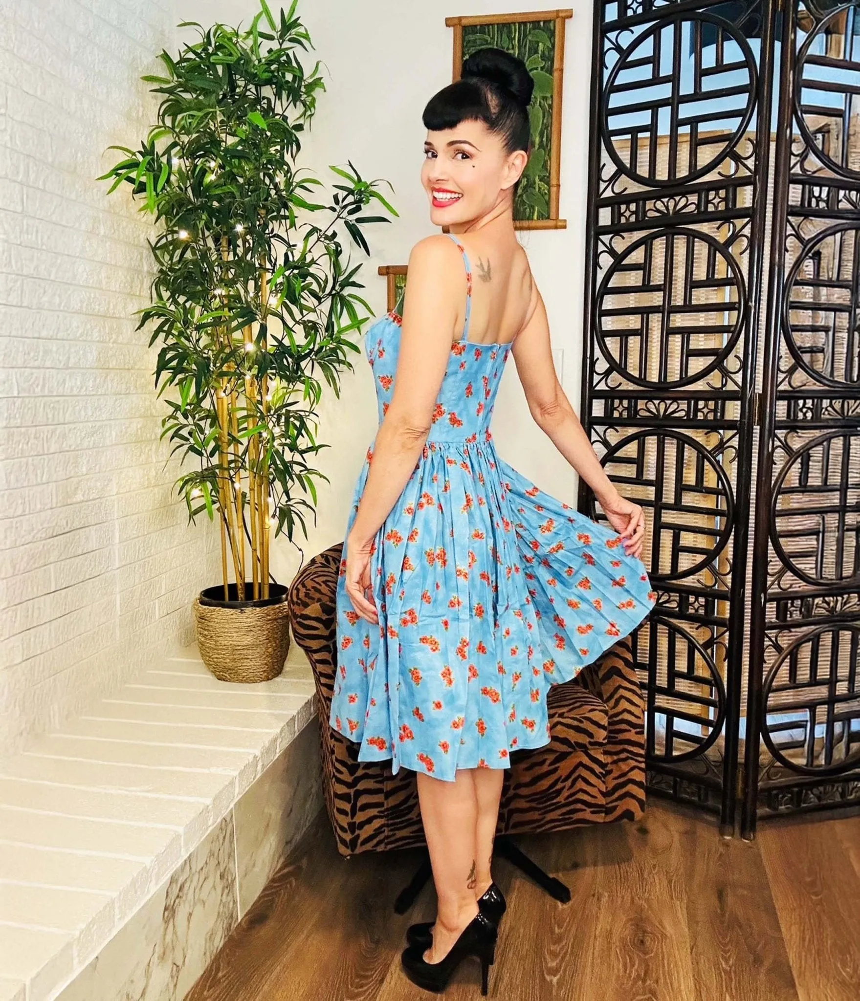 Bernie Dexter Blue & Red Apple Blossom Print Swing Dress Casual Everyday Look