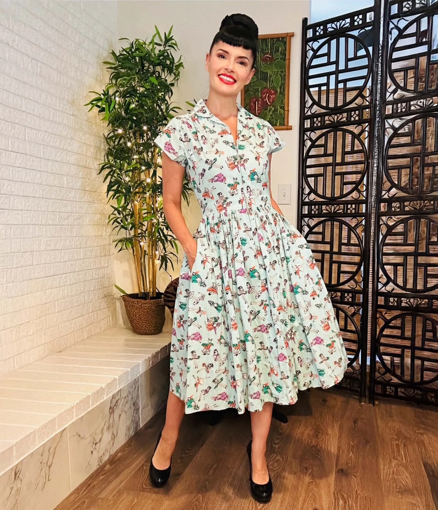 Bernie Dexter Pin-Up Girl Print Fit & Flare Dress Casual Everyday Look