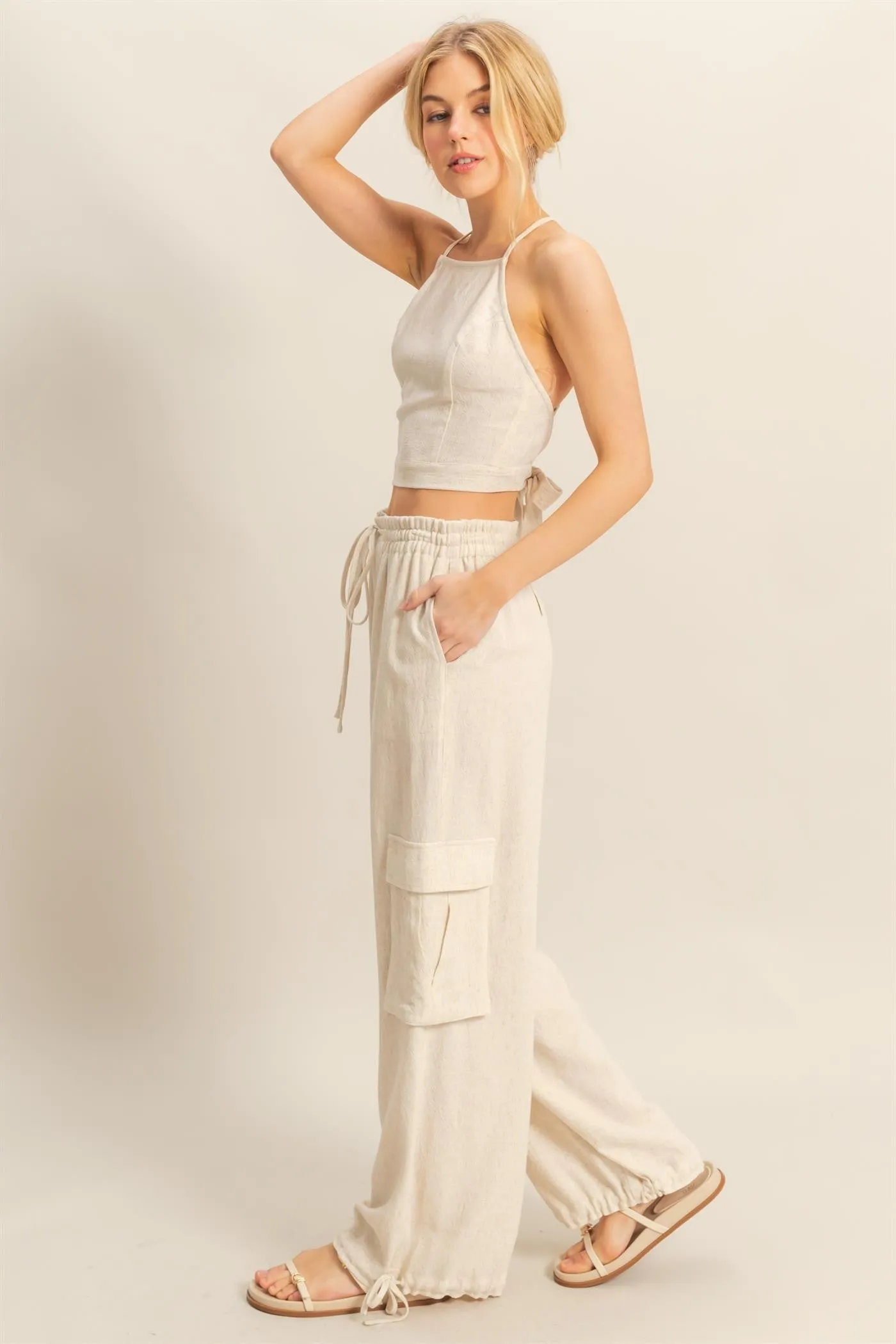 Billie Halter Top Everyday Casual Look