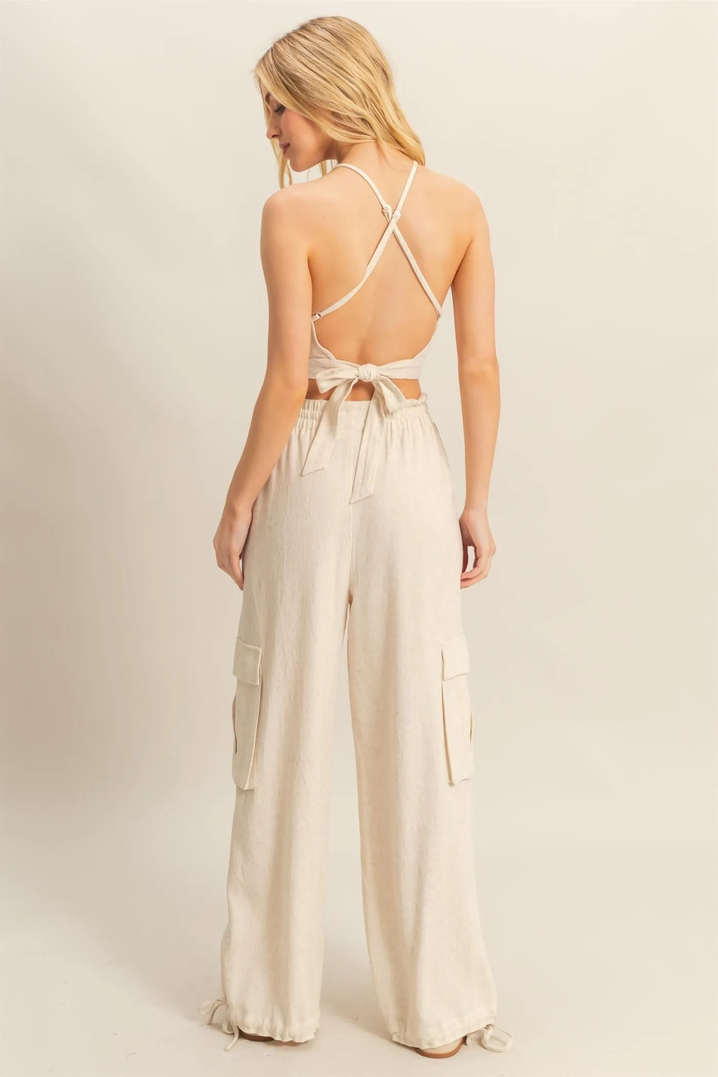 Billie Halter Top Everyday Casual Look