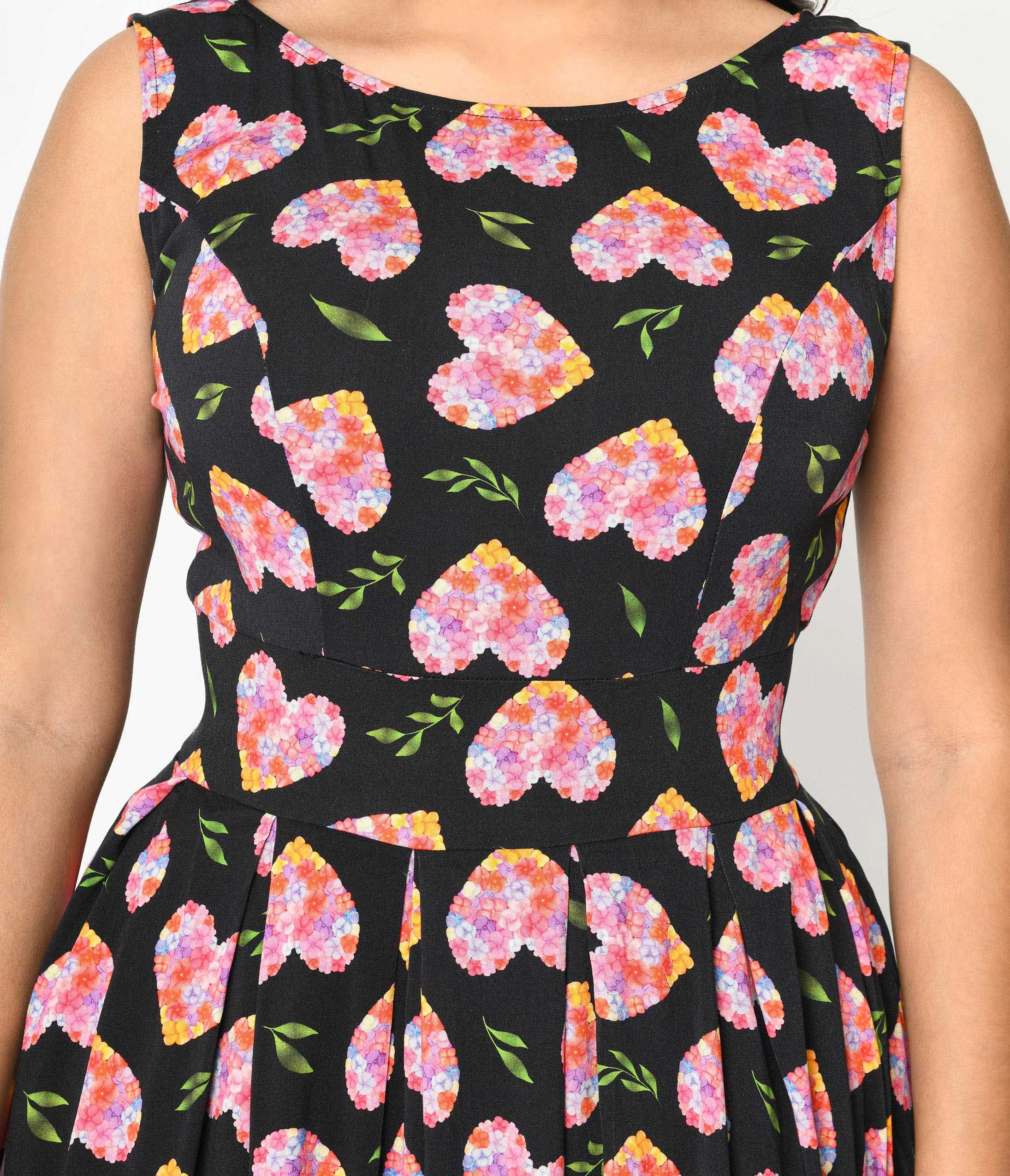 Black & Multicolor Floral Hearts Swing Dress Casual Everyday Look