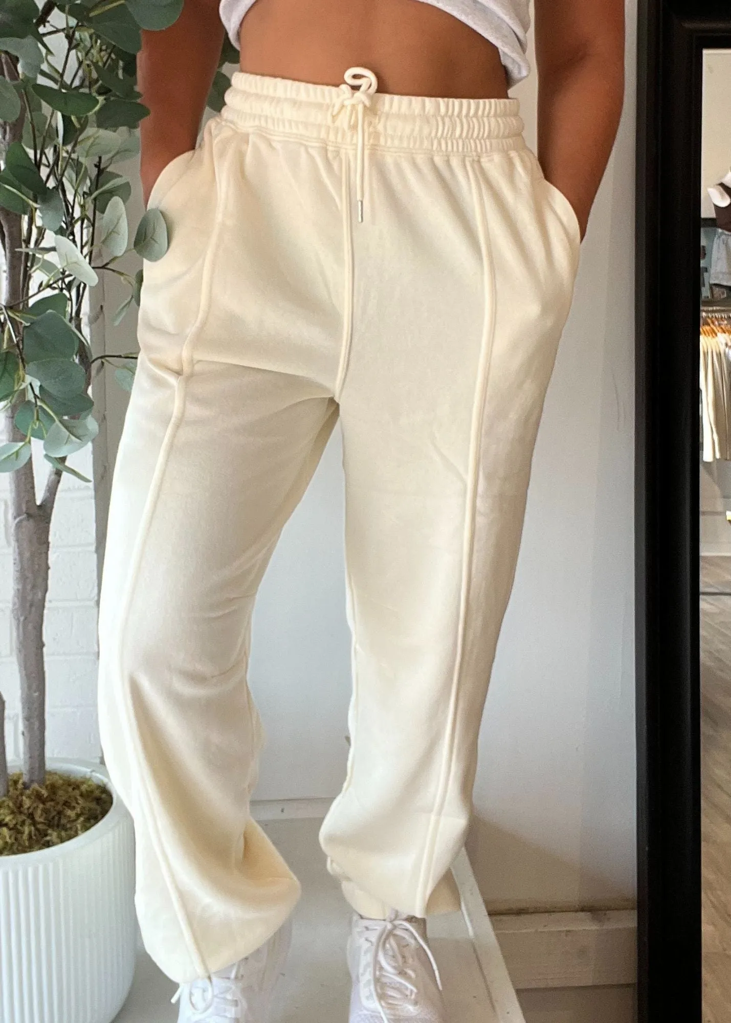 Cleo Cloud Jogger Travel Comfort Ready