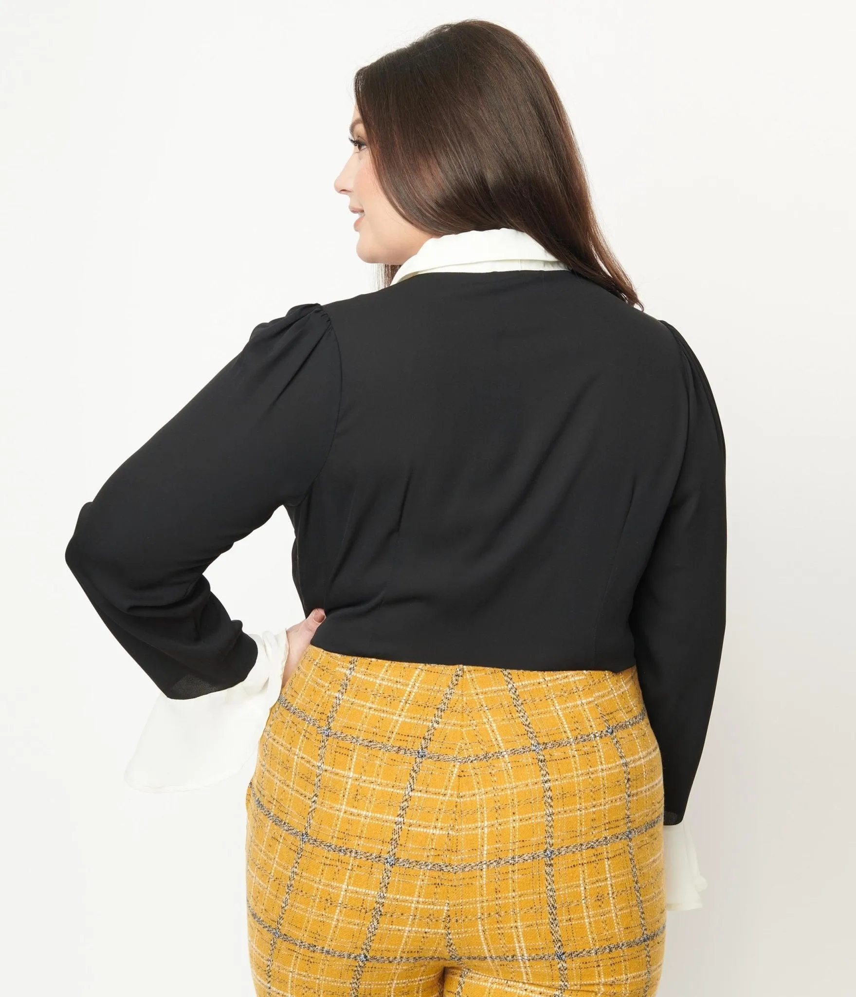 Collectif Plus Size Black & White Collar Prudence Blouse Easy Date Night