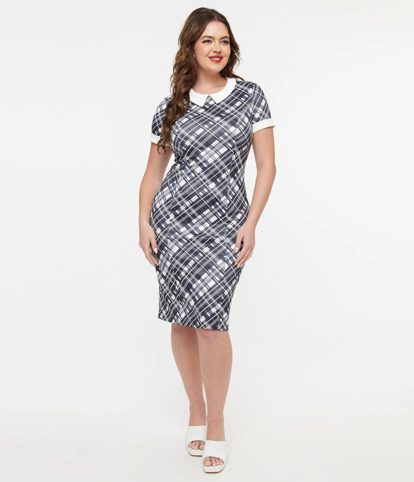 Dolly & Dotty 1950s White & Black Checkered Toni Wiggle Dress Casual Everyday Look