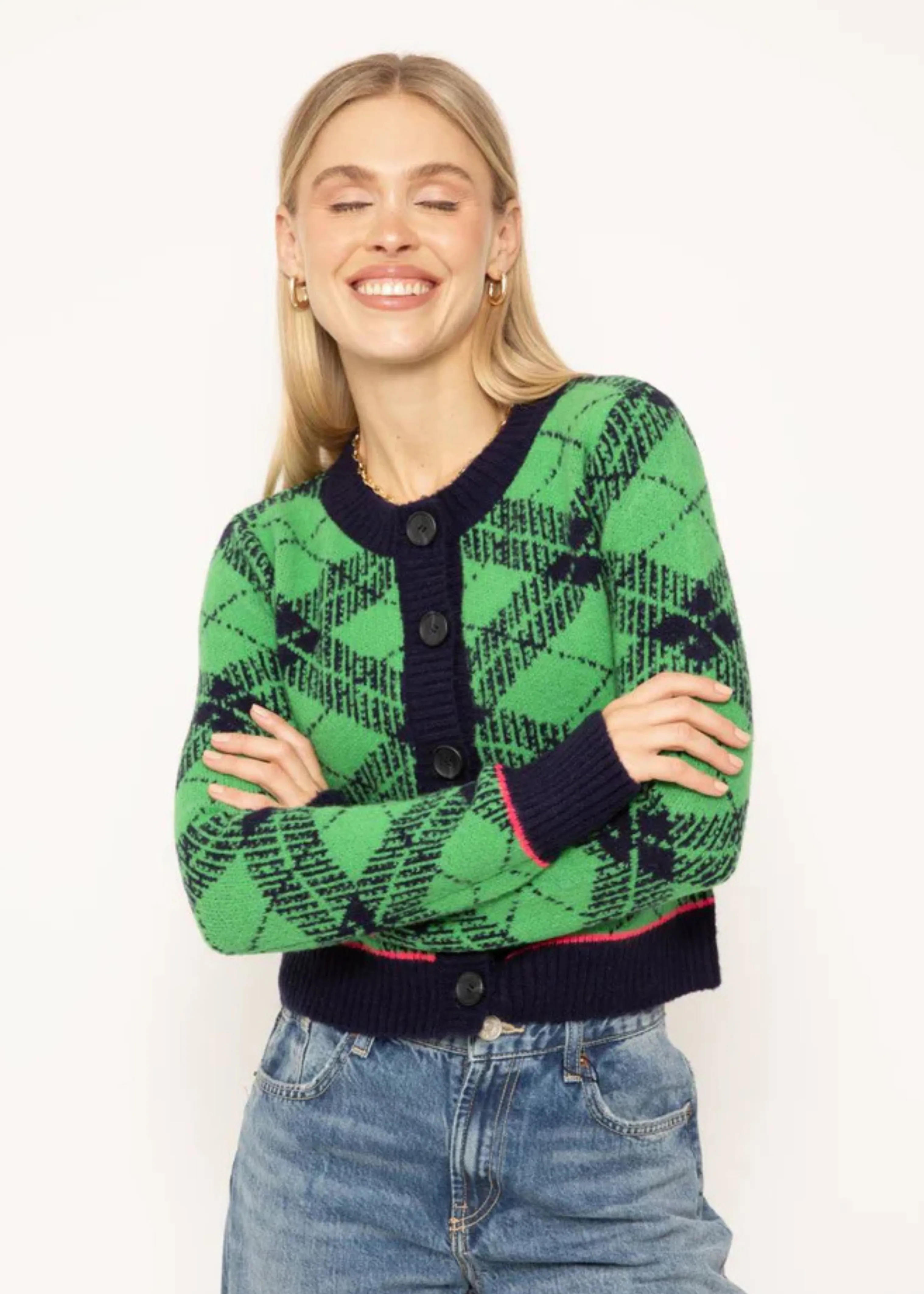 Goldie Plaid Cardigan Everyday Casual Look