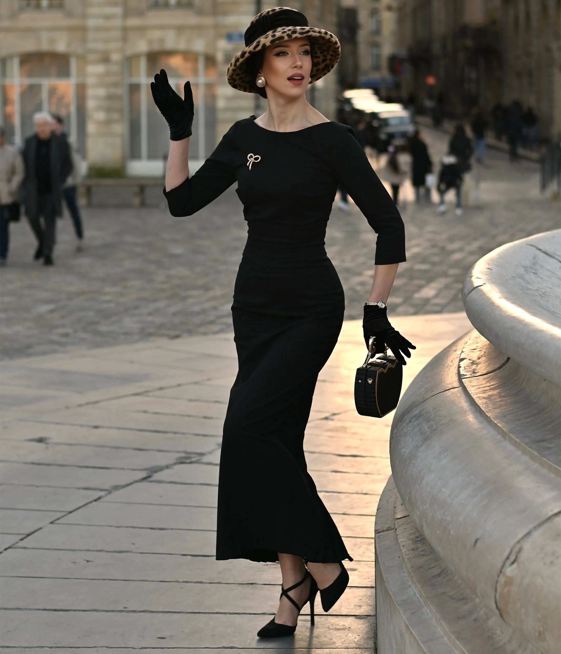 Heart My Closet Black Pleated Back Deborah Pencil Dress Casual Everyday Look