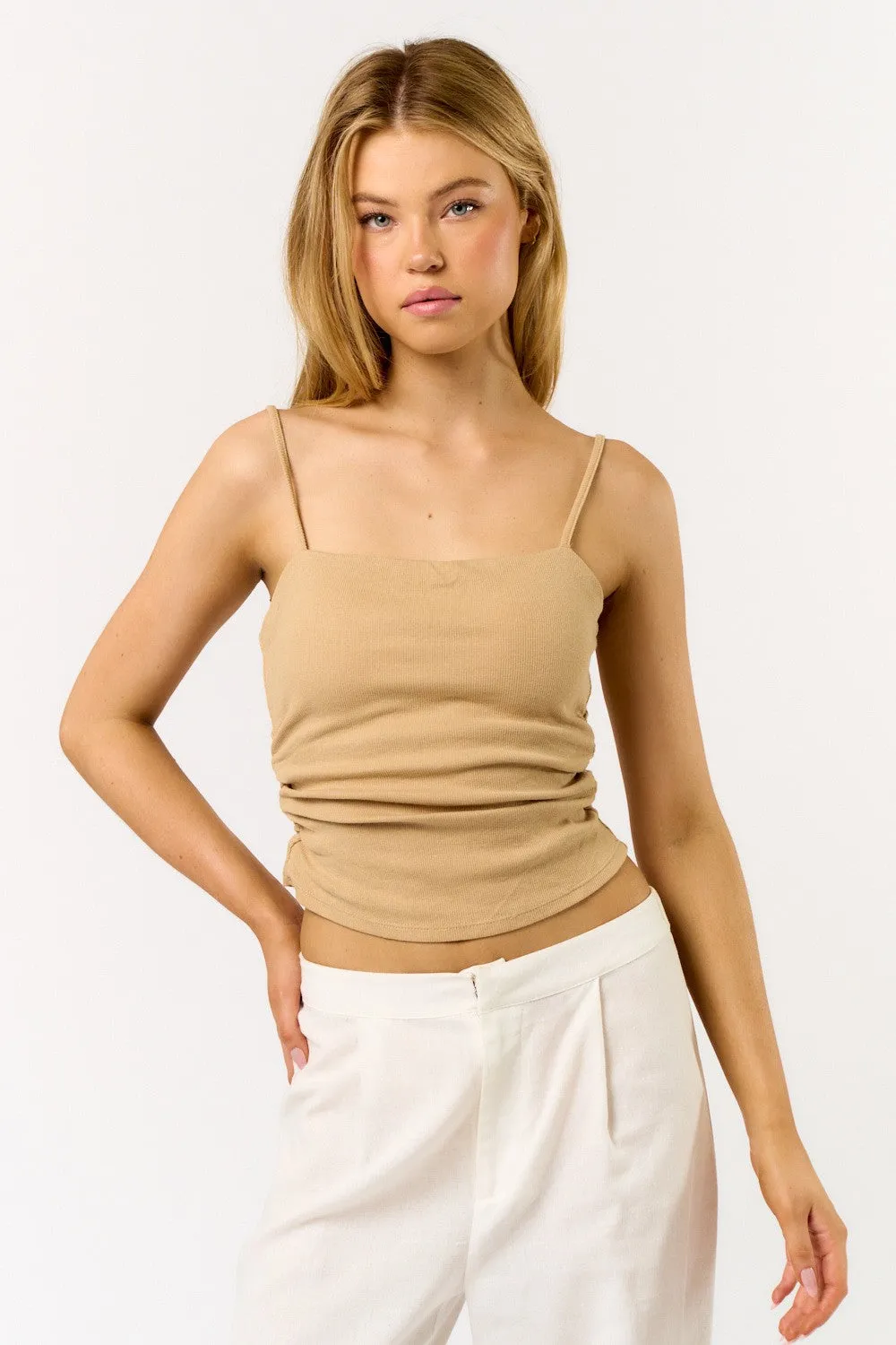 Lyla Tank Everyday Casual Look