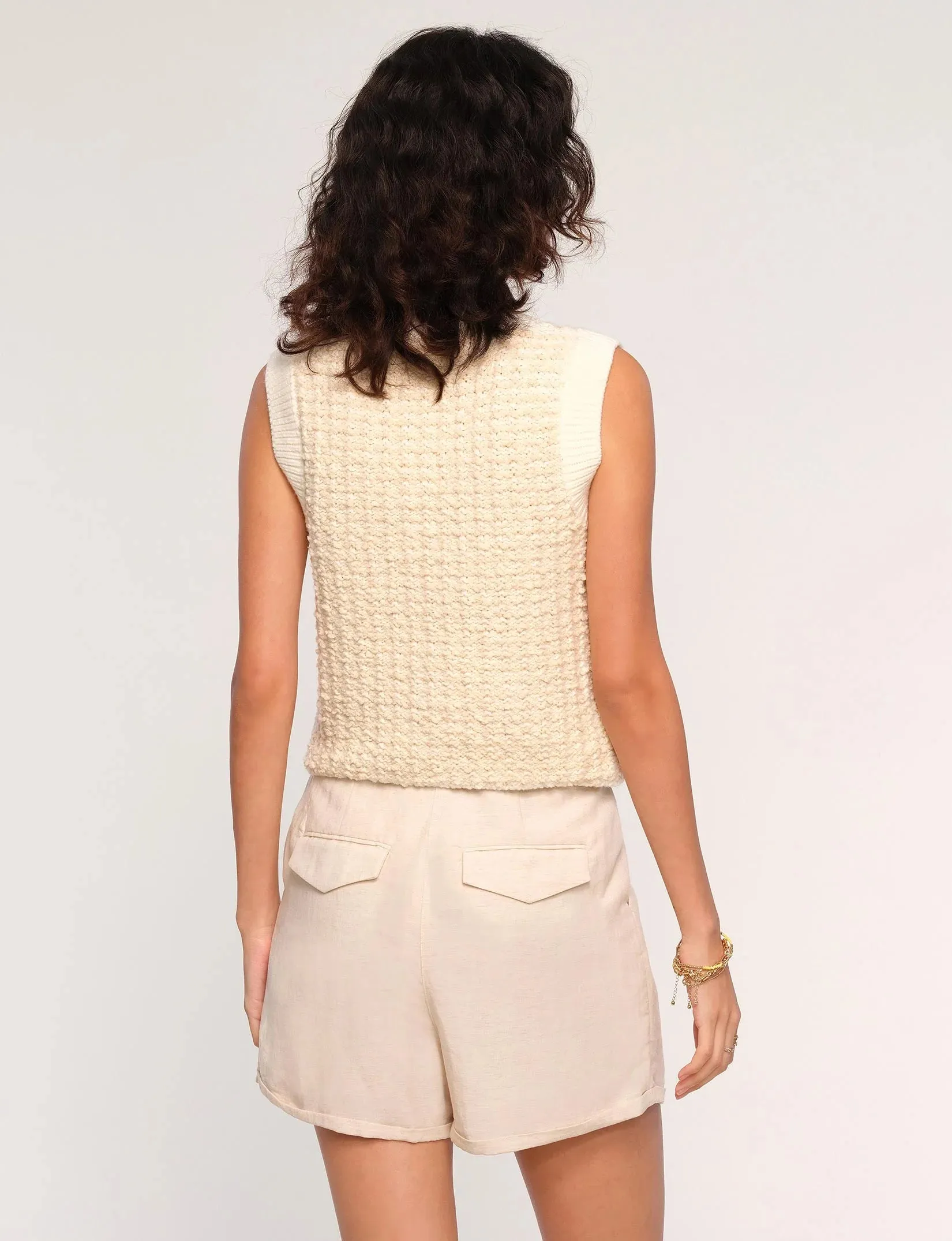 Mindy Vest Everyday Casual Look