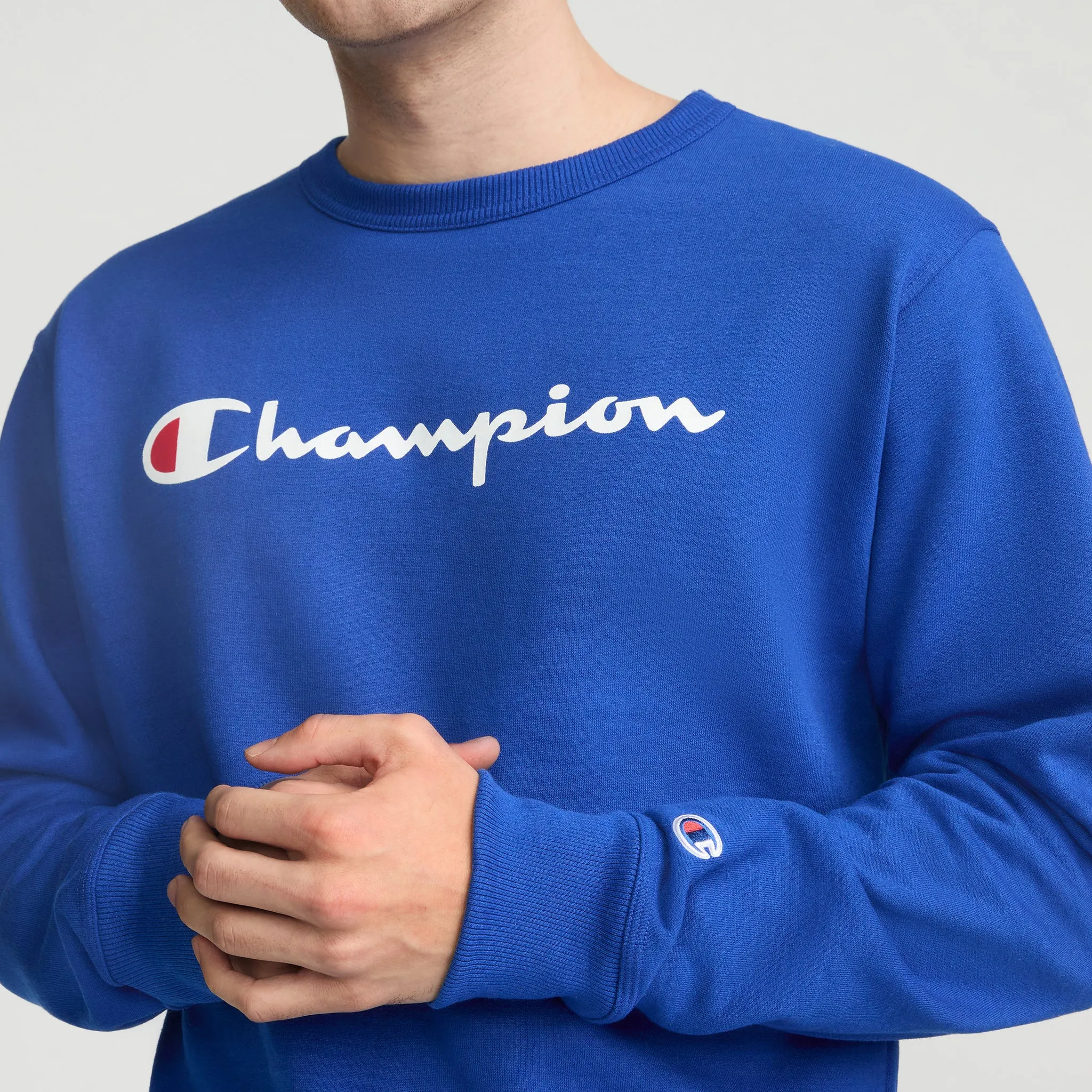 Powerblend Crewneck Sweatshirt, Classic Script Logo Urban Street Look