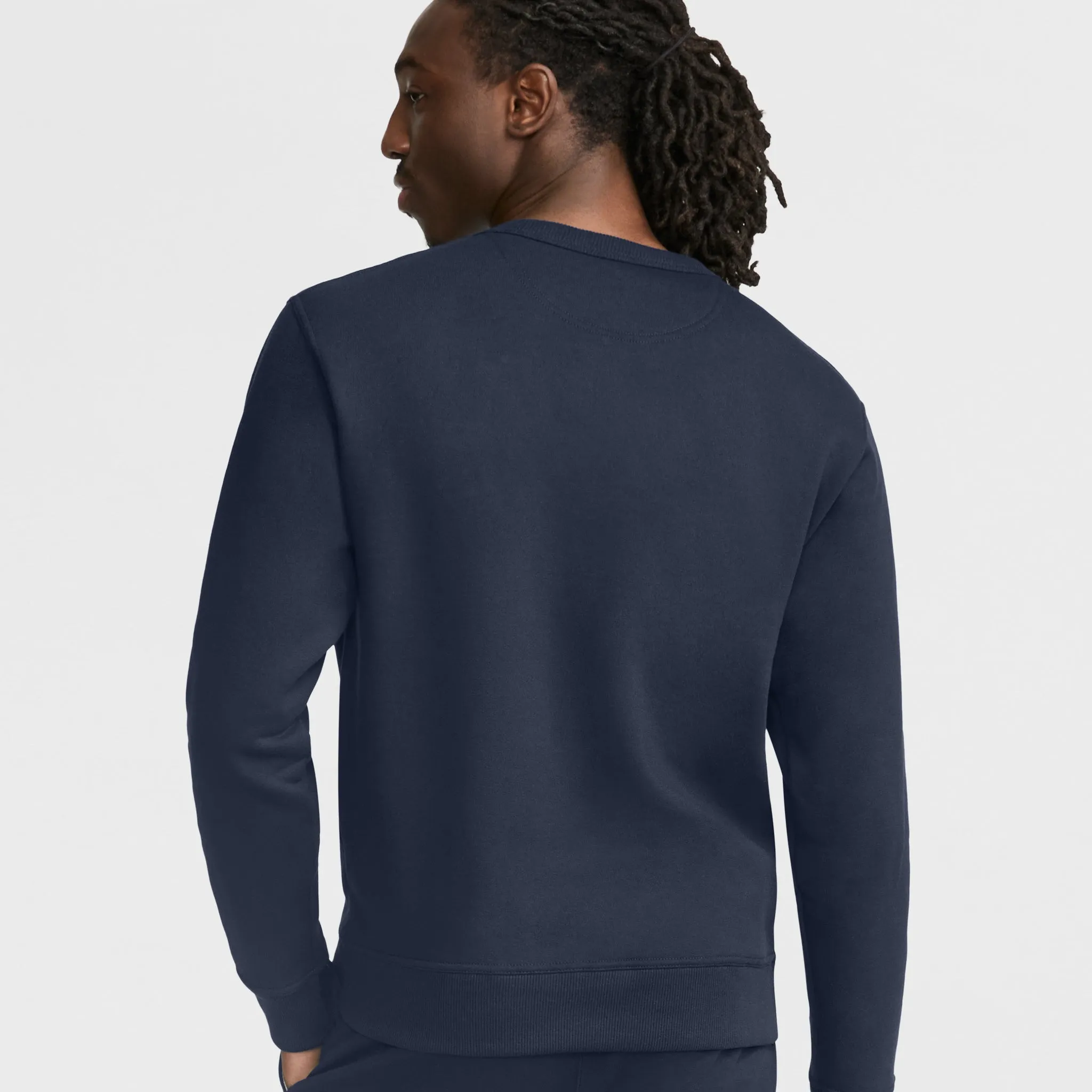 Powerblend Crewneck Sweatshirt, Classic Script Logo Urban Street Look