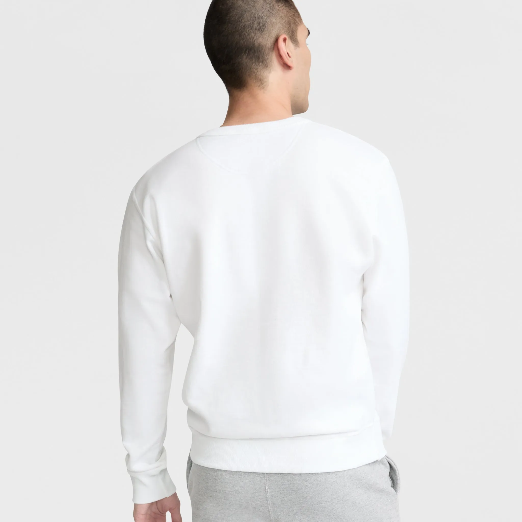 Powerblend Crewneck Sweatshirt, Classic Script Logo Urban Street Look