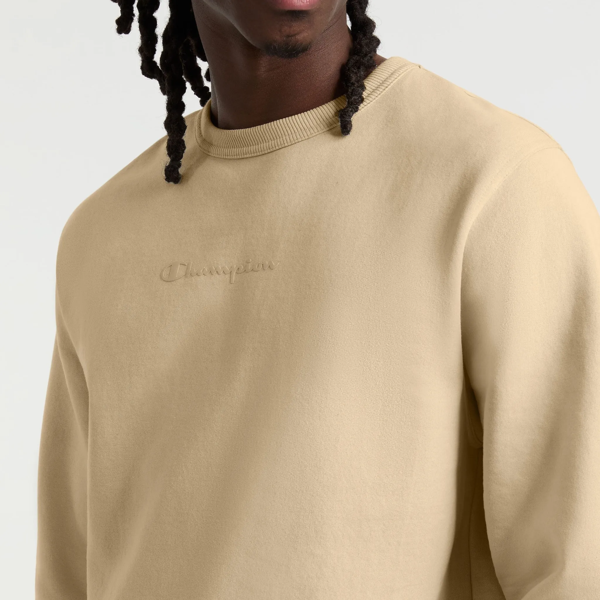 Powerblend Crewneck Sweatshirt, Tonal Script Logo Urban Street Look