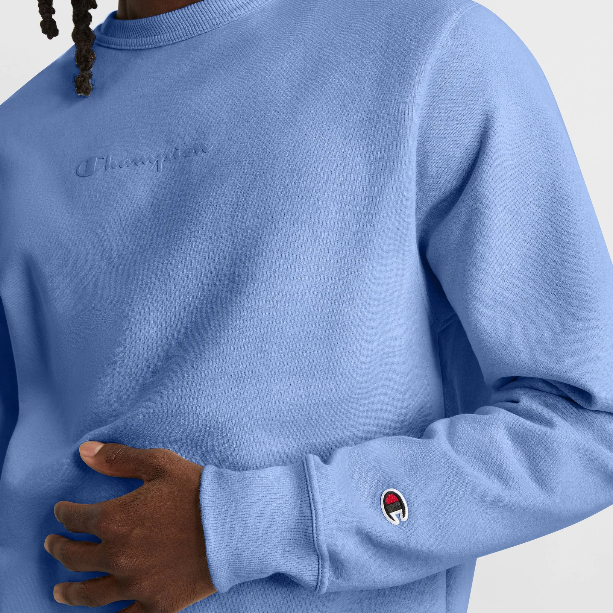 Powerblend Crewneck Sweatshirt, Tonal Script Logo Urban Street Look
