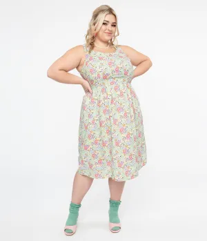 Retrolicious Plus Size 1950s Green Floral Cat Print Fit & Flare Dress Casual Everyday Look