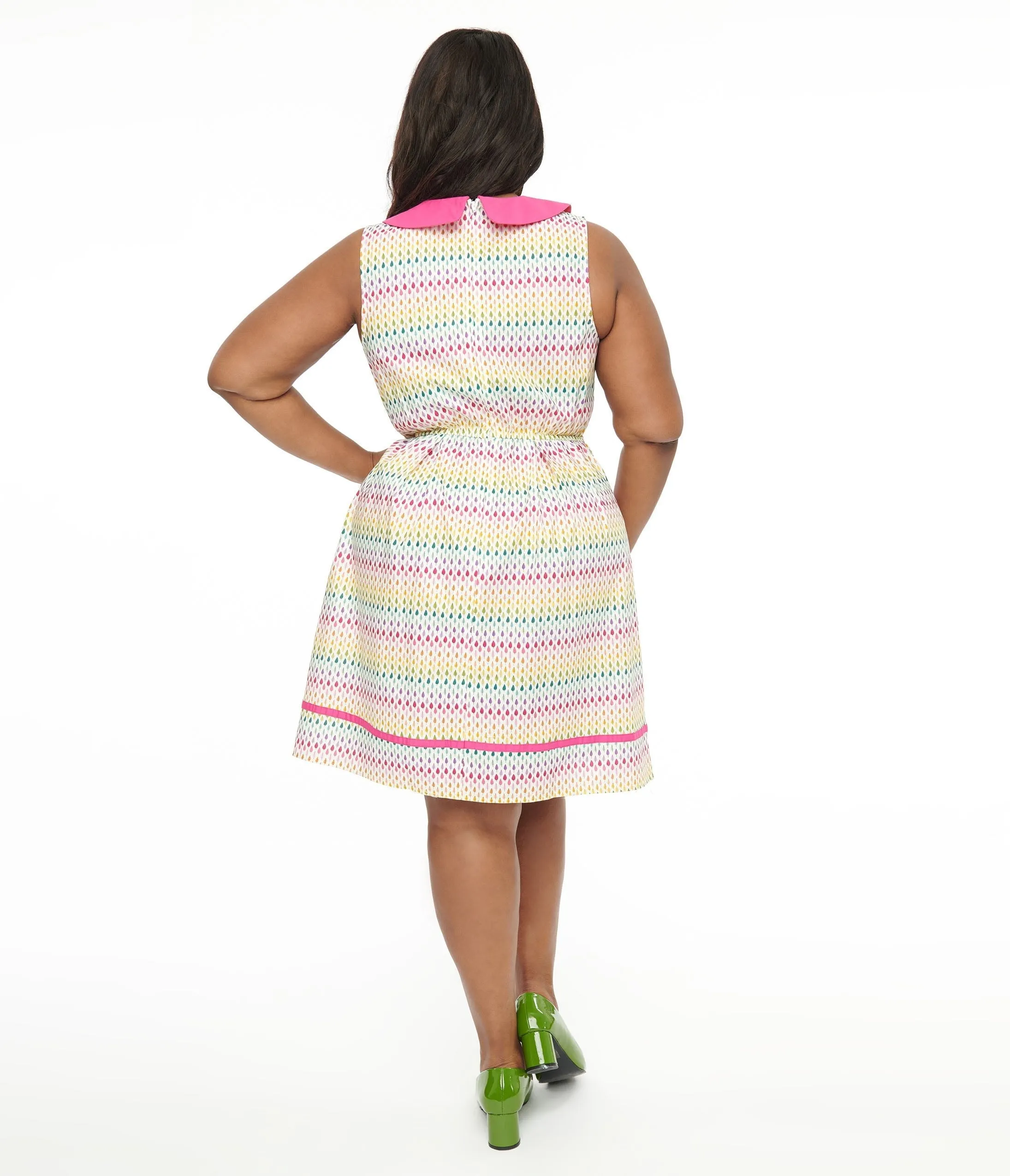 Retrolicious Plus Size 1950s Rainbow Leaf Collared Fit & Flare Dress Casual Everyday Look