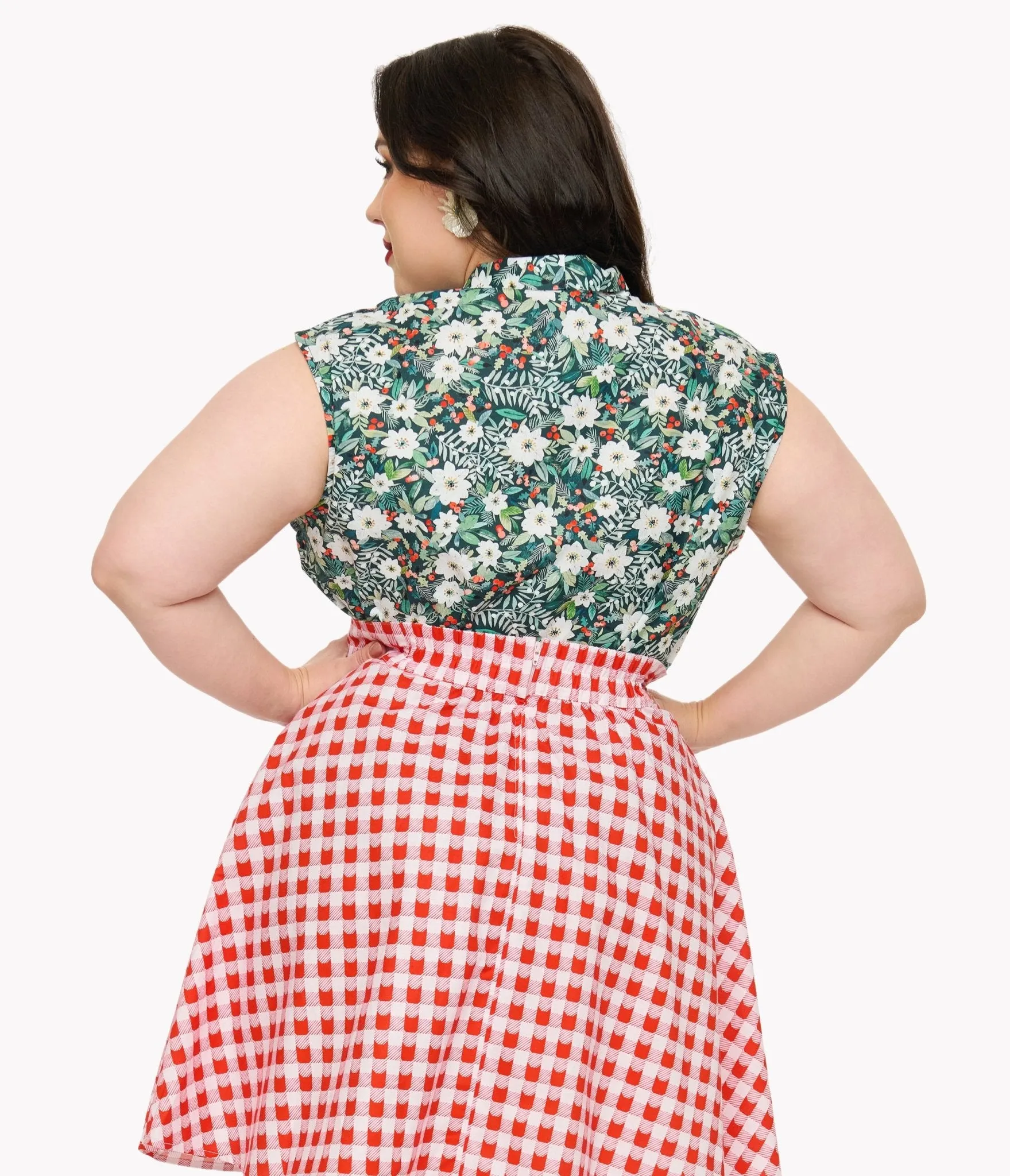 Retrolicious Plus Size 1950s Winter Floral Cotton Bow Top Easy Date Night