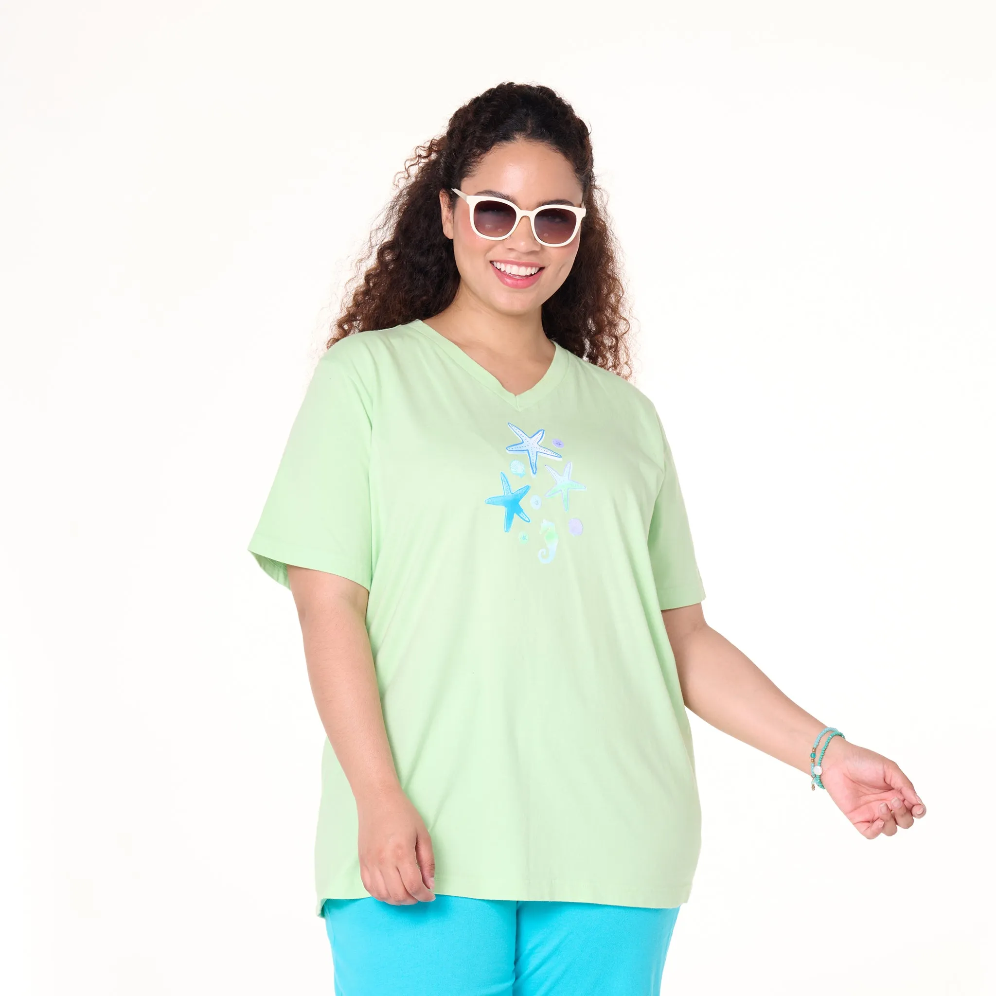 Scattered Shells V-Neck T | Plus Size Weekend Relaxed Look