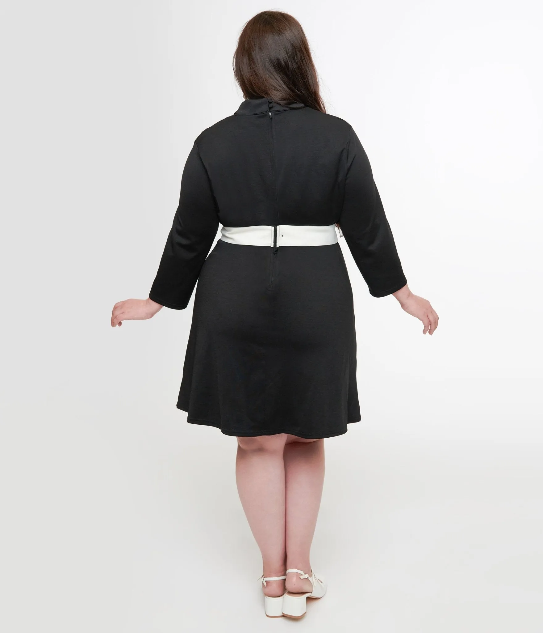 Smak Parlour Plus Size 1960s Black & White Belted A-Line Dress Casual Everyday Look