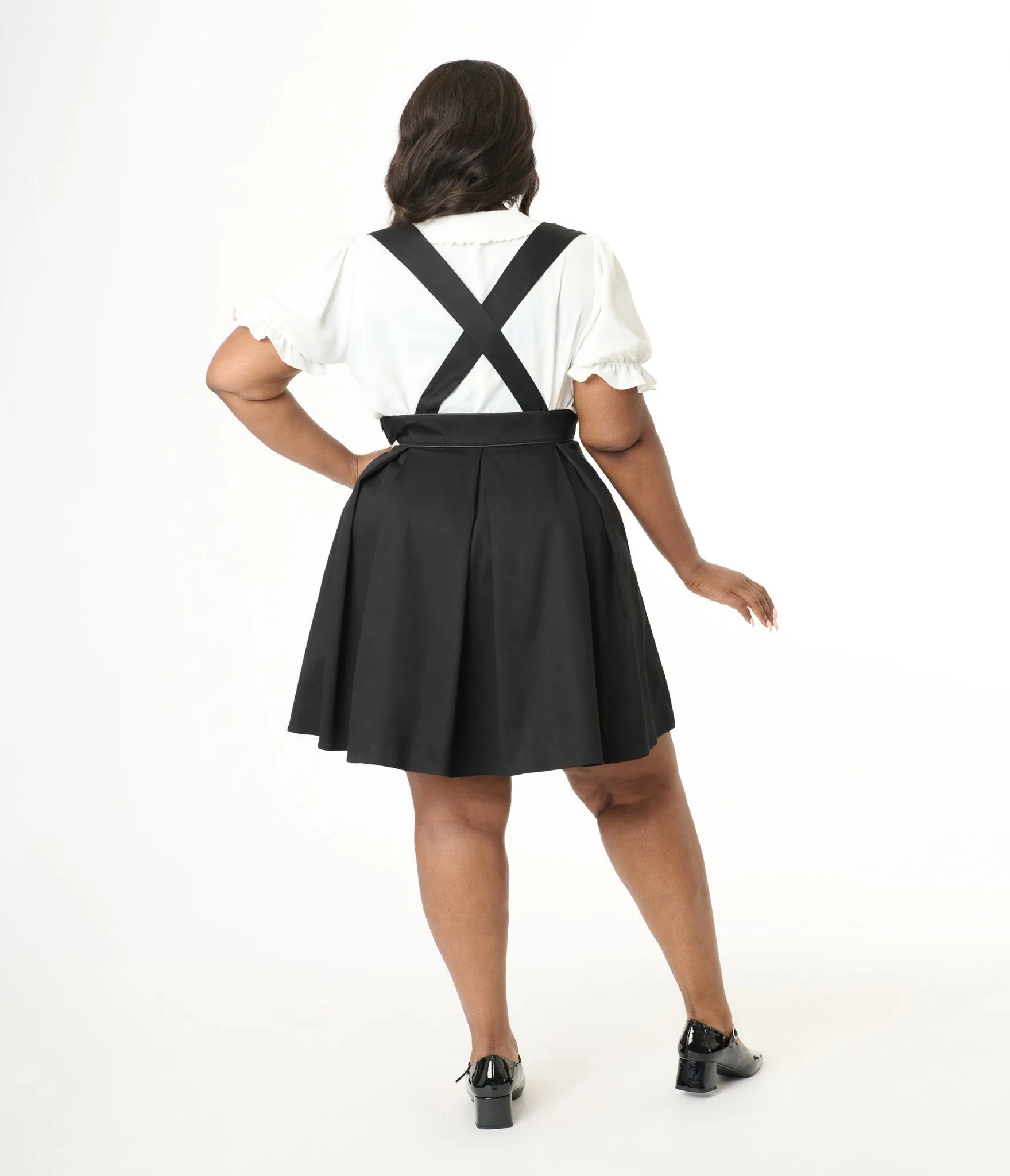 Smak Parlour Plus Size 1960s Black Box Pleat Cotton Pinafore Comfortable Travel Wear