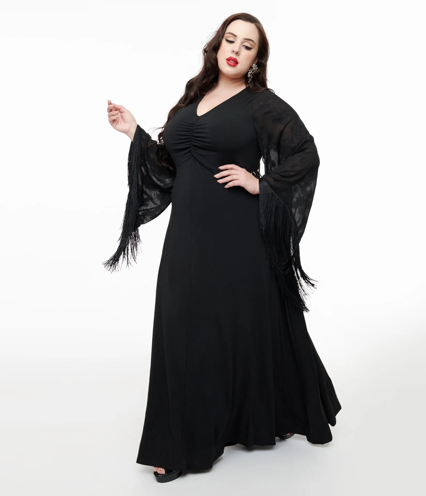 Smak Parlour Plus Size 1970s Black Floral Fringe Sleeve Stevie Maxi Dress Casual Everyday Look