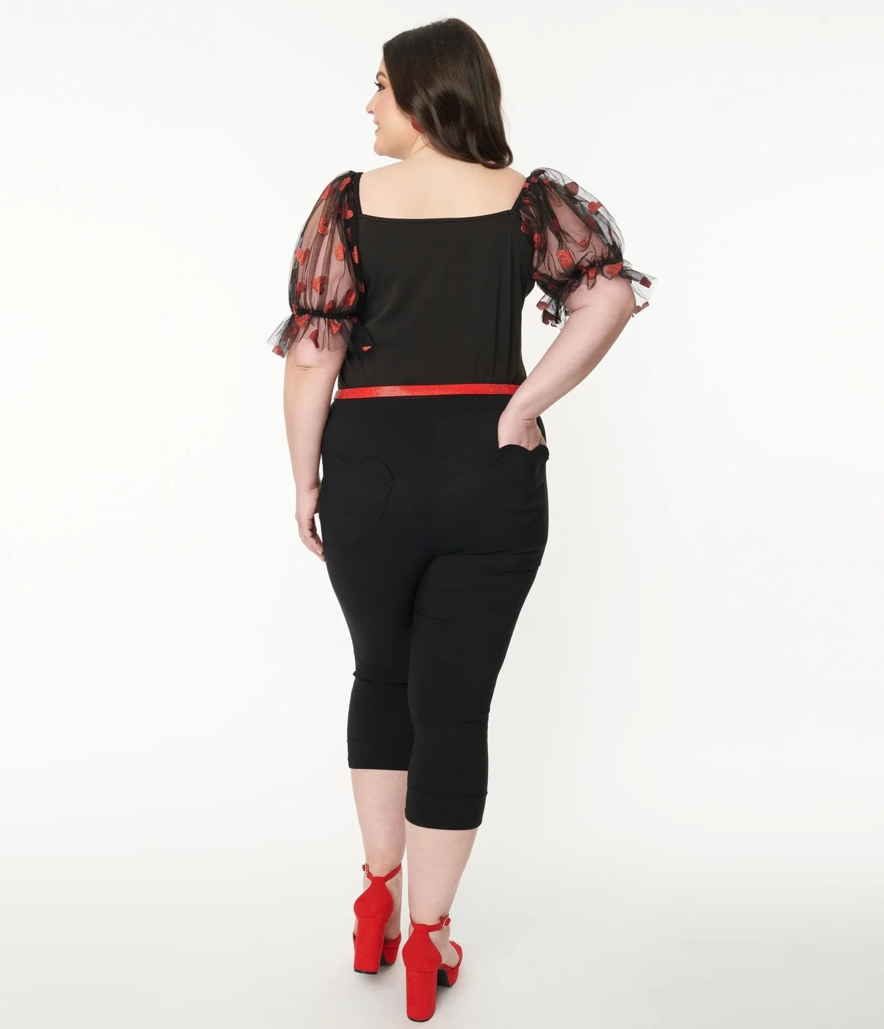 Smak Parlour Plus Size Black Heart Pocket Smarty Pants Capris Comfortable Travel Wear