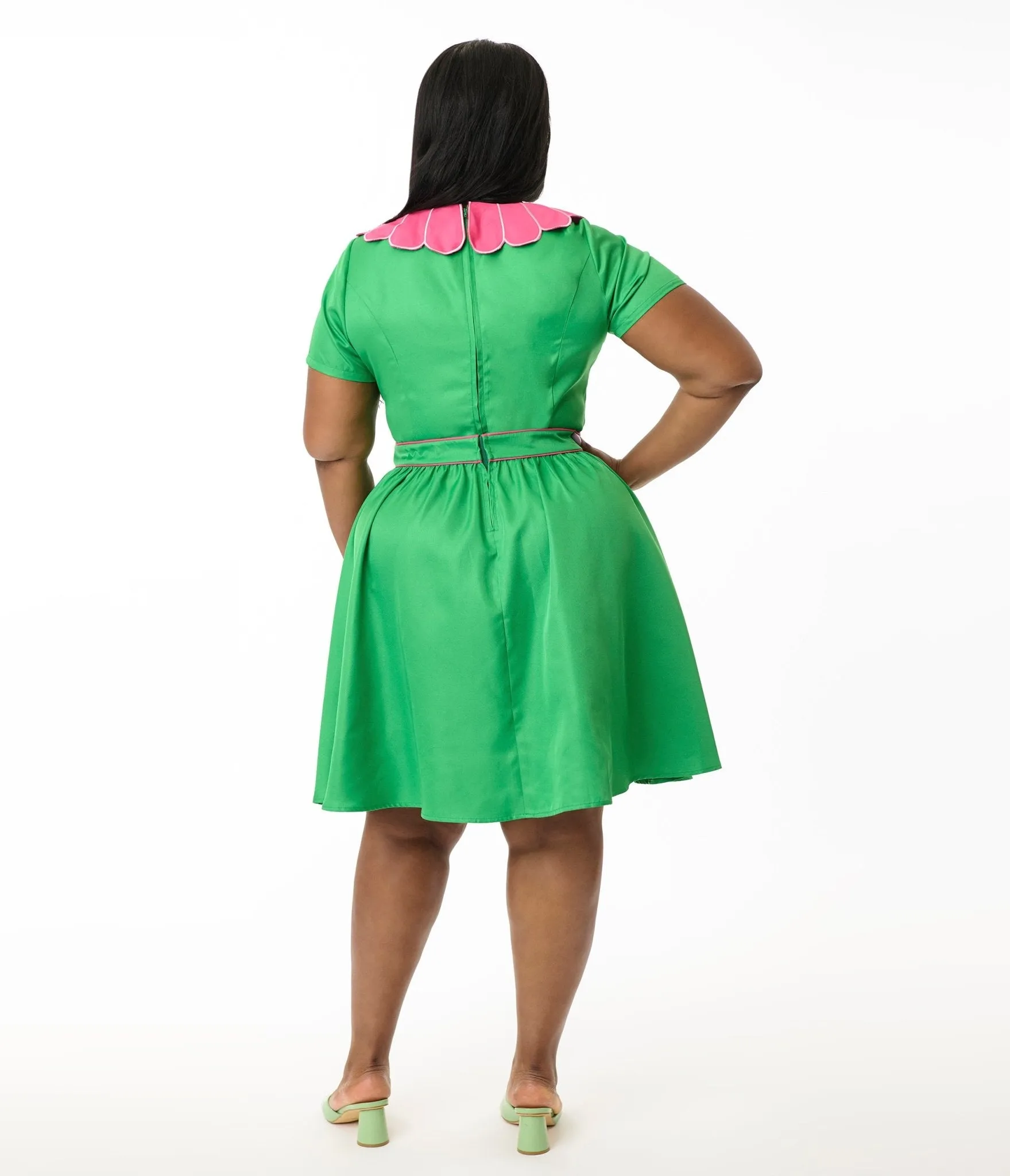 Smak Parlour Plus Size Green & Hot Pink Petal Collar Flare Dress Casual Everyday Look