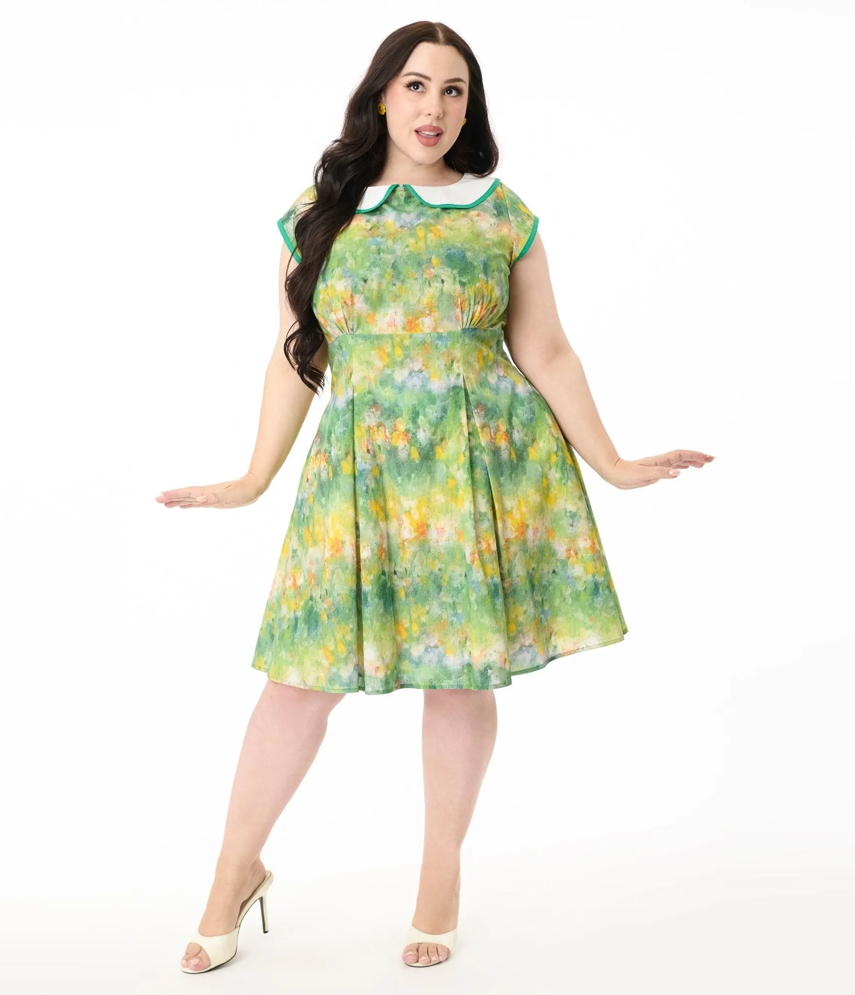 Smak Parlour Plus Size Green Painted Garden Fit & Flare Dress Casual Everyday Look