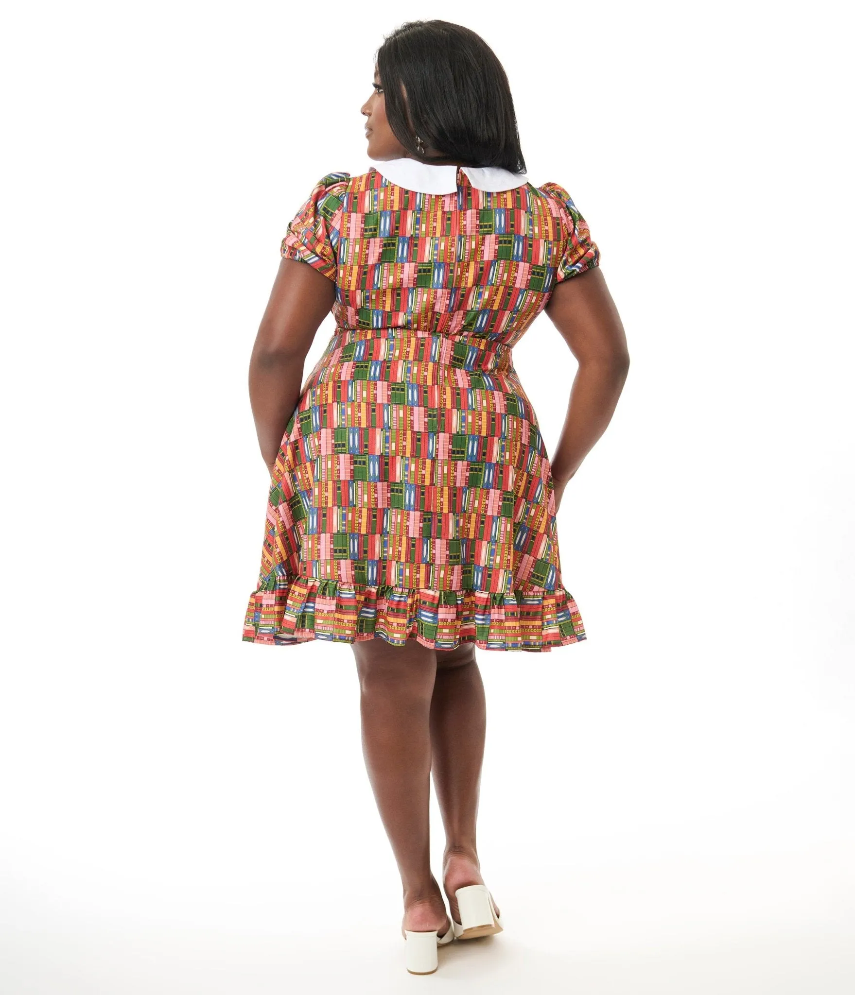 Smak Parlour Plus Size Library Shelves Print Smocked Fit & Flare Dress Casual Everyday Look
