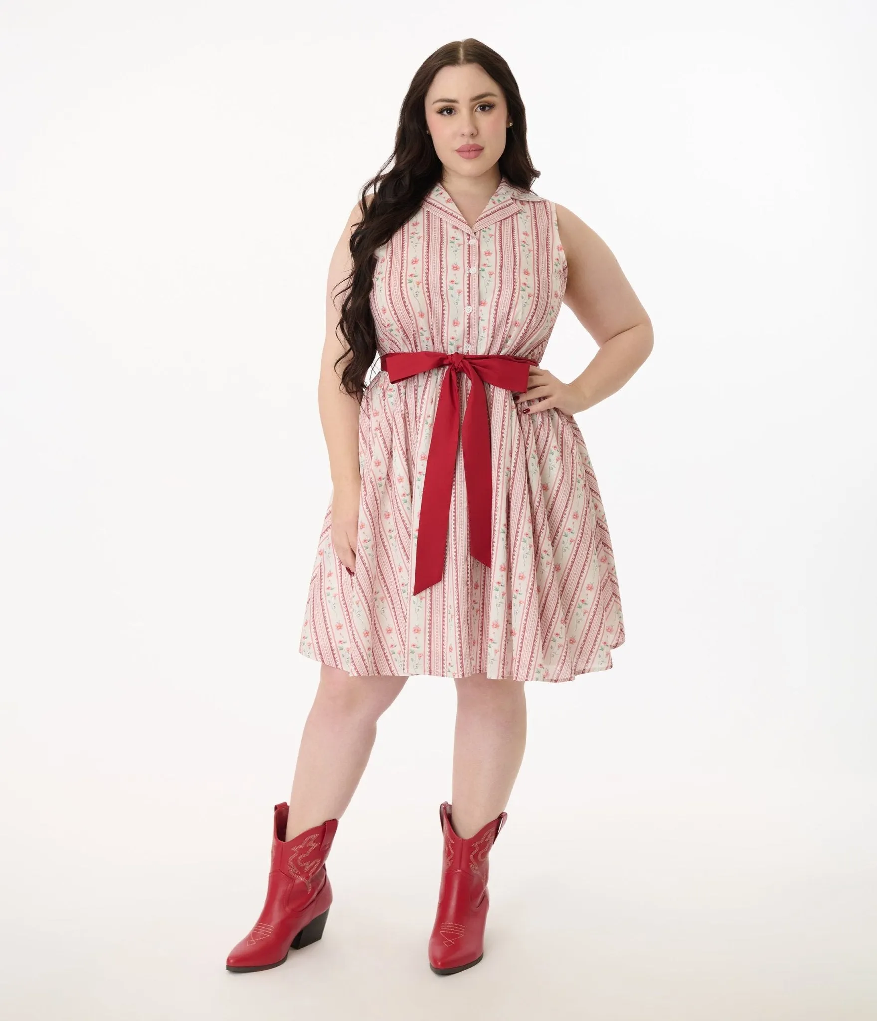 Smak Parlour Plus Size Pink Rose Wallpaper Print Cotton Flare Dress Casual Everyday Look