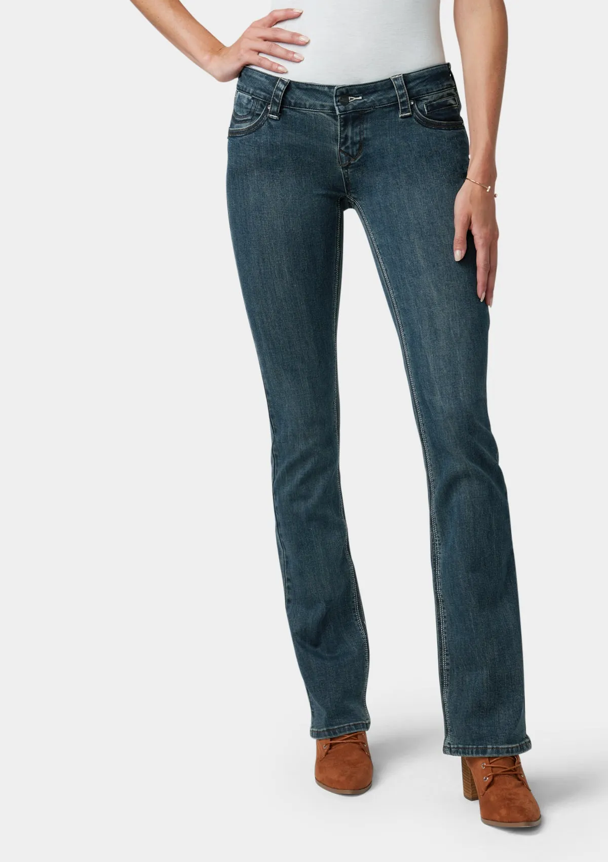 Tall Avery Bootcut Jeans Smart & Chic Outfit
