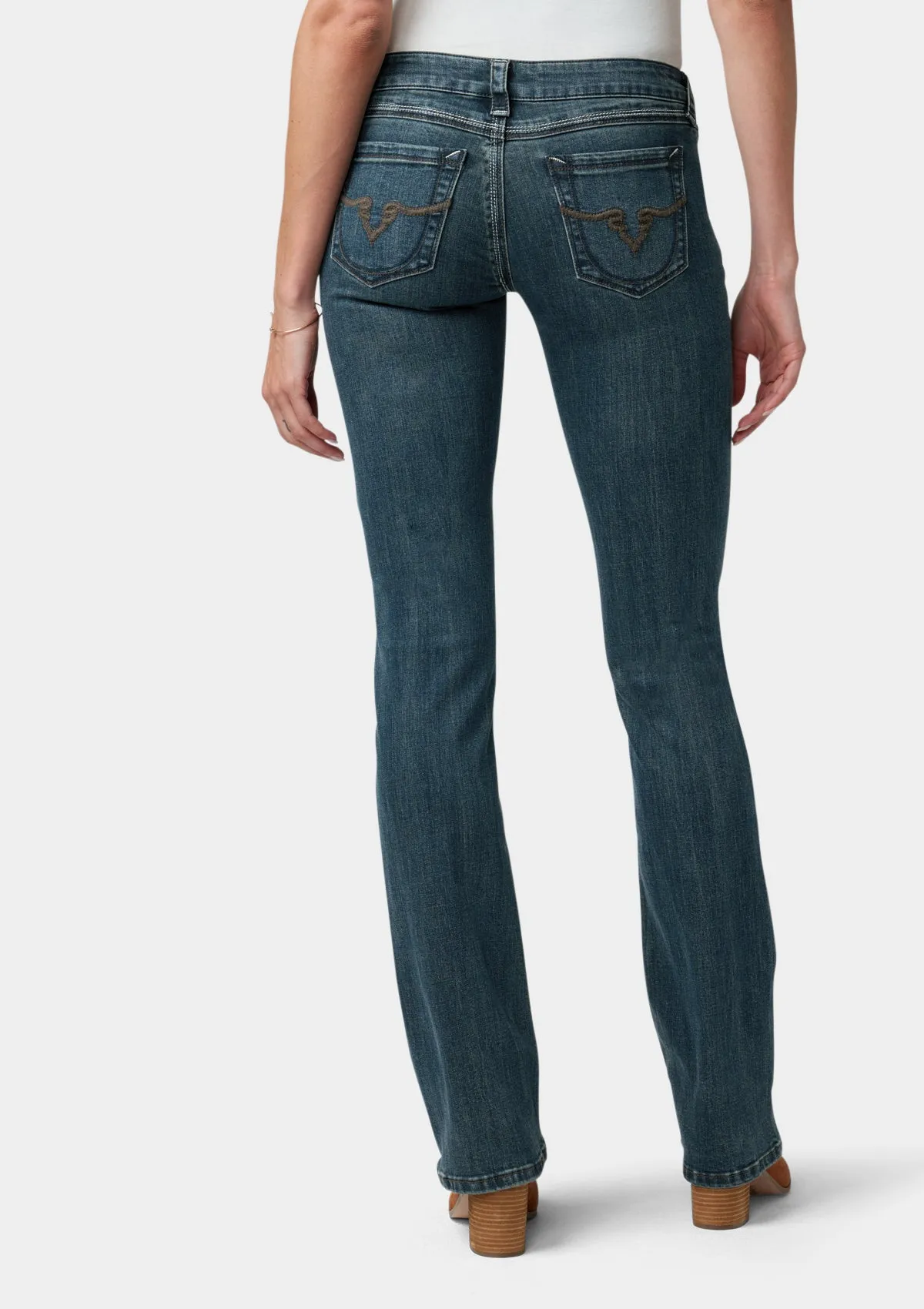 Tall Avery Bootcut Jeans Smart & Chic Outfit