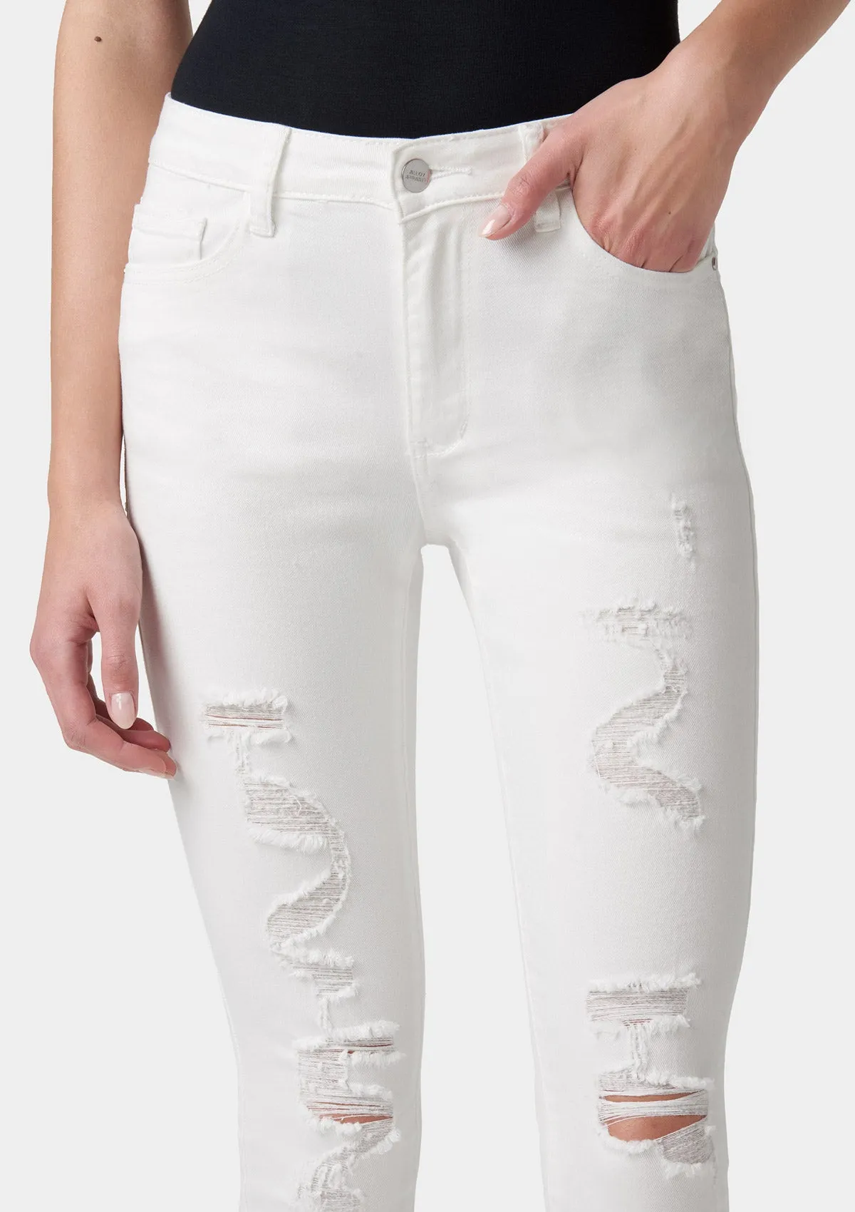 Tall Daniela Distressed Jeans Smart & Chic Outfit