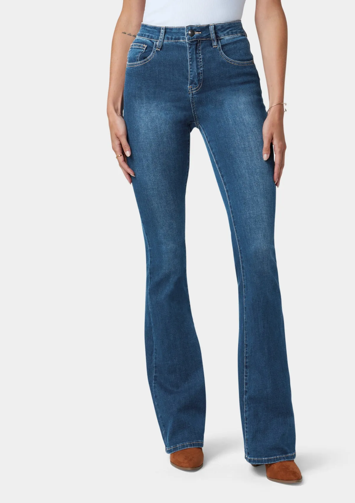 Tall Jayde Flare Jeans Smart & Chic Outfit
