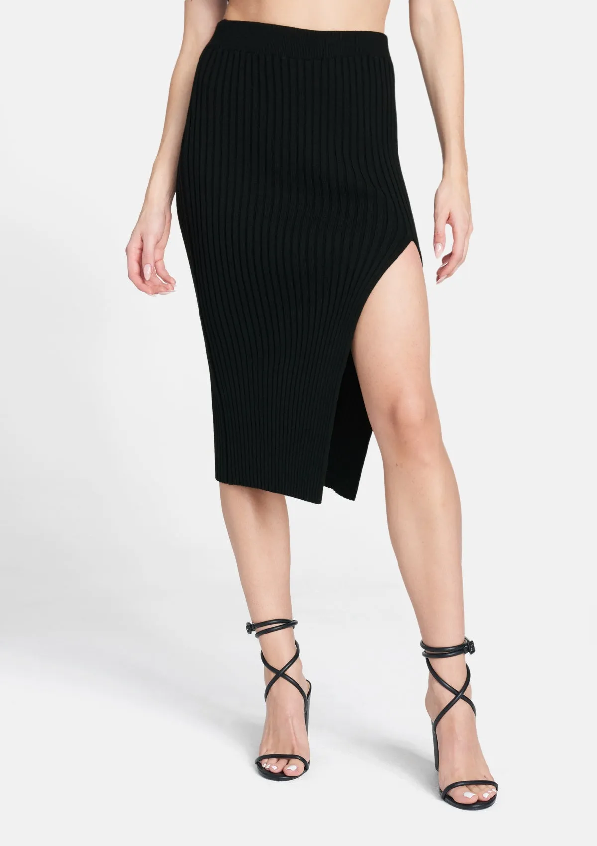 Tall Kaylee Knit Skirt Smart & Chic Outfit