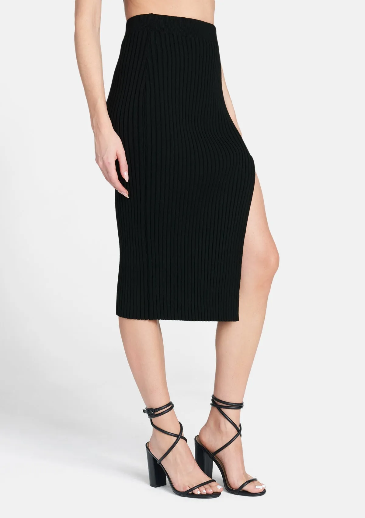 Tall Kaylee Knit Skirt Smart & Chic Outfit