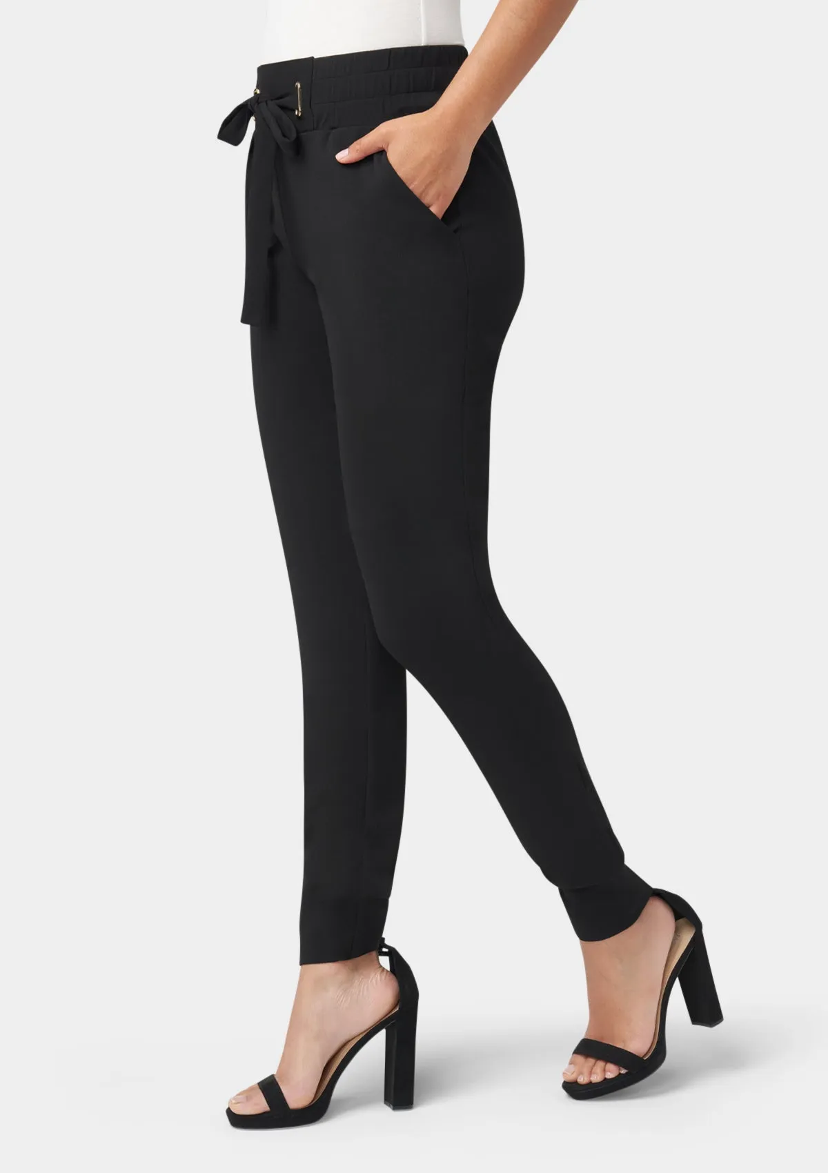 Tall Tianna Tie Waist Crepe Joggers Smart & Chic Outfit