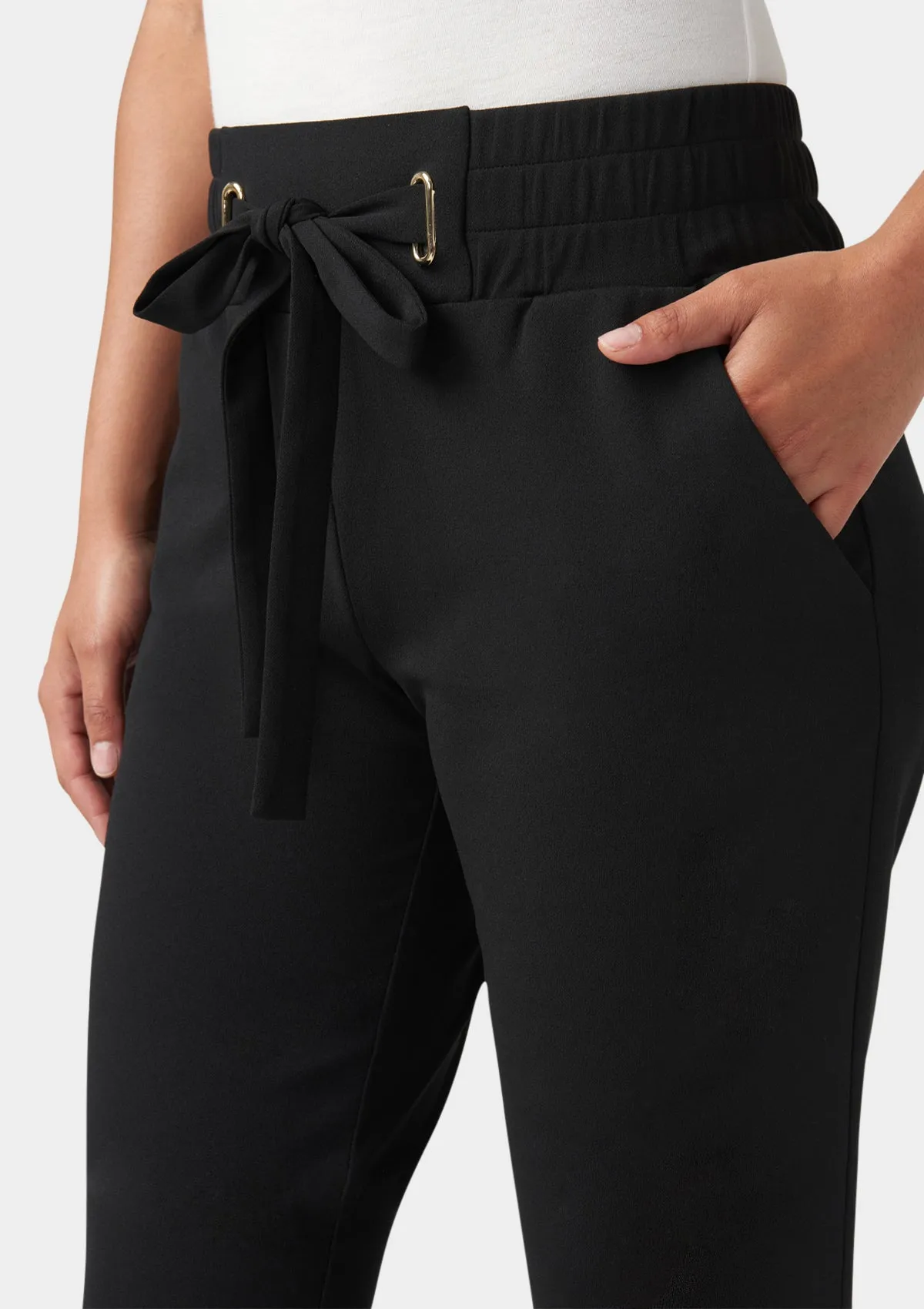 Tall Tianna Tie Waist Crepe Joggers Smart & Chic Outfit