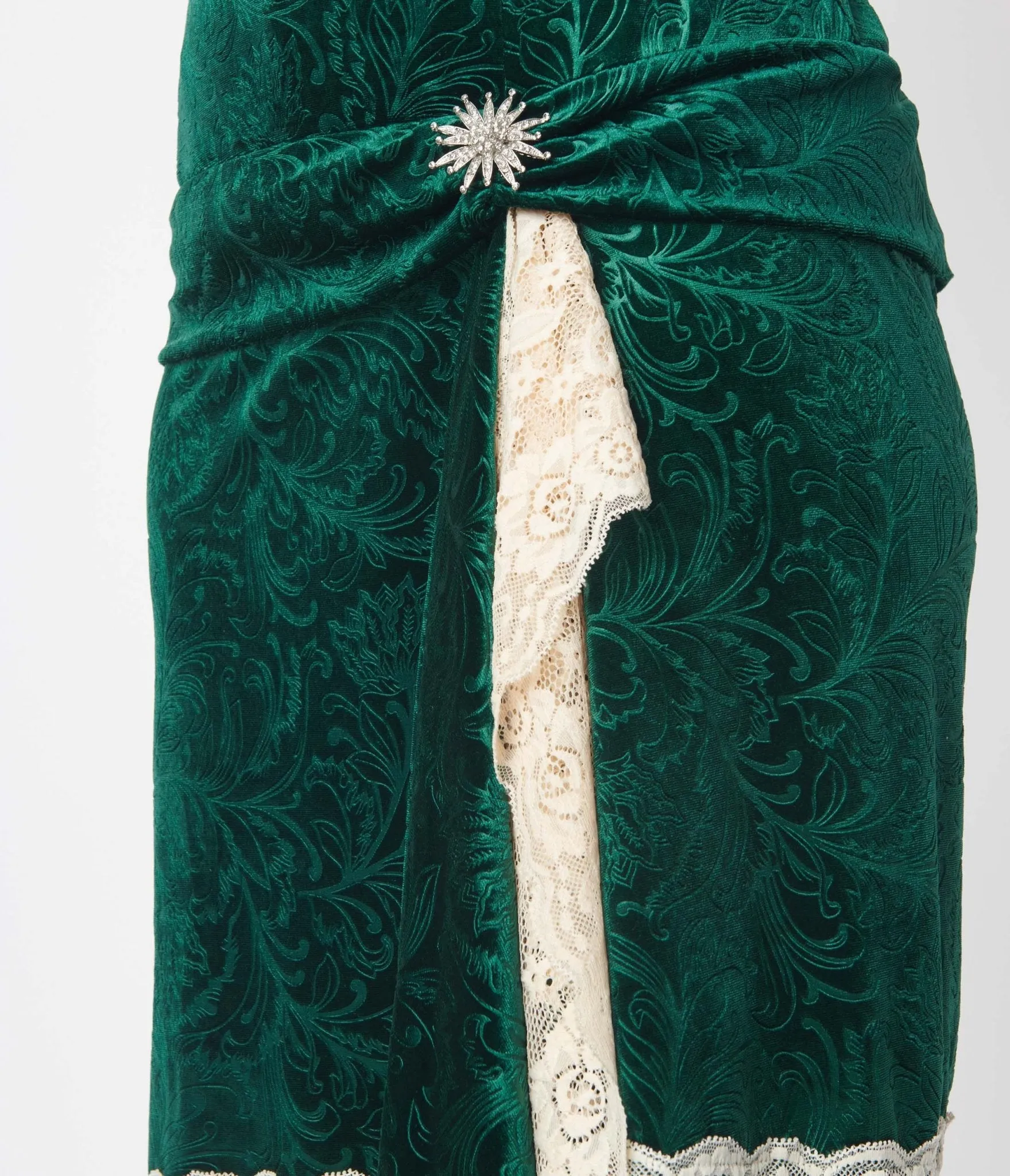 Unique Vintage 1920s Emerald Green Crushed Velvet & Ivory Lace Flapper Dress Casual Everyday Look