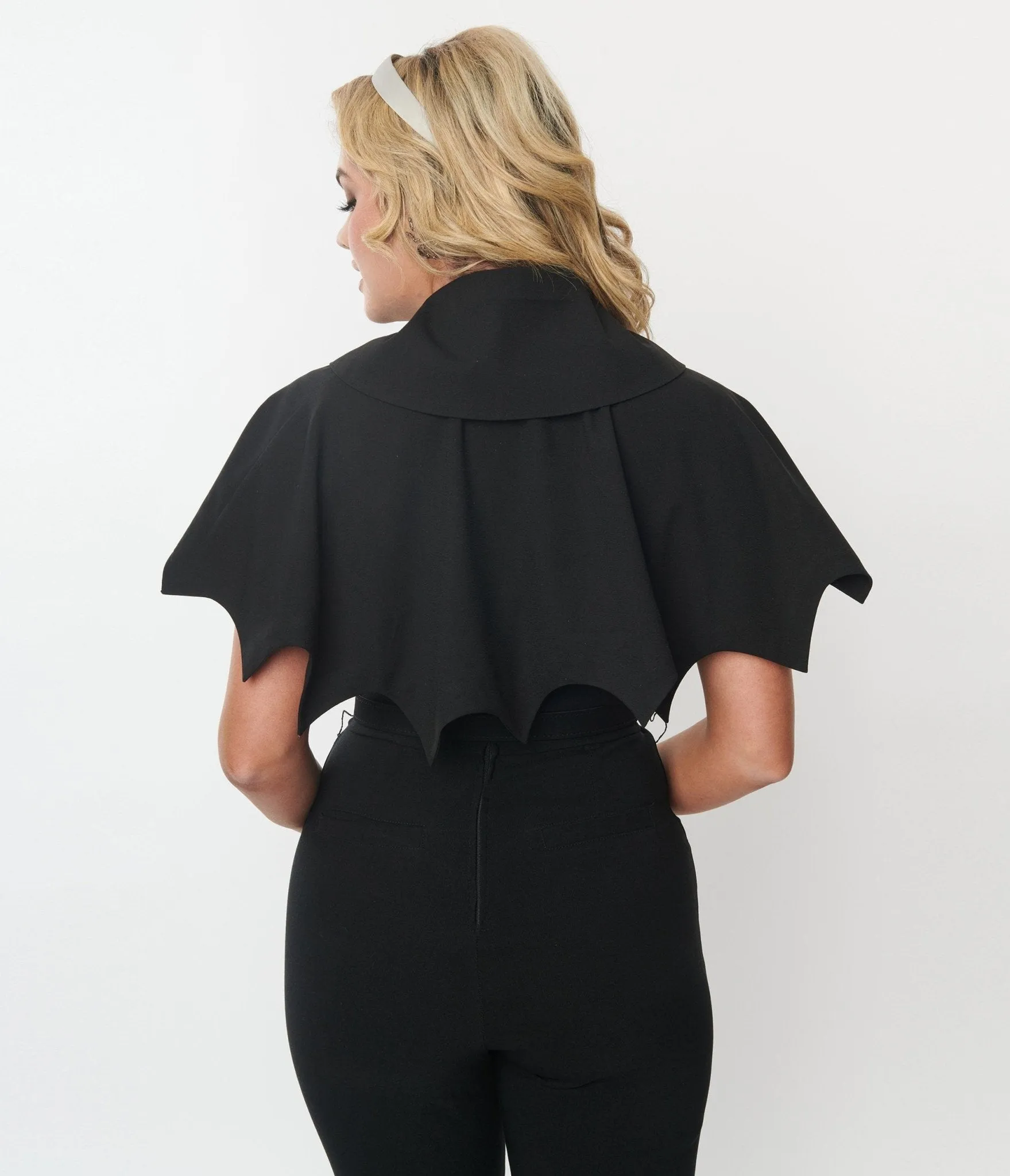 Unique Vintage Black & White Bat Scalloped Capelette Easy Date Night