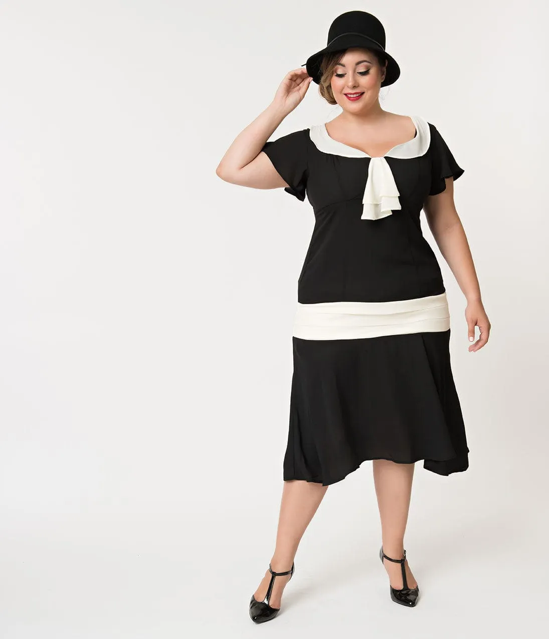 Unique Vintage Plus Size 1920s Black & Cream Wilshire Flapper Day Dress Casual Everyday Look