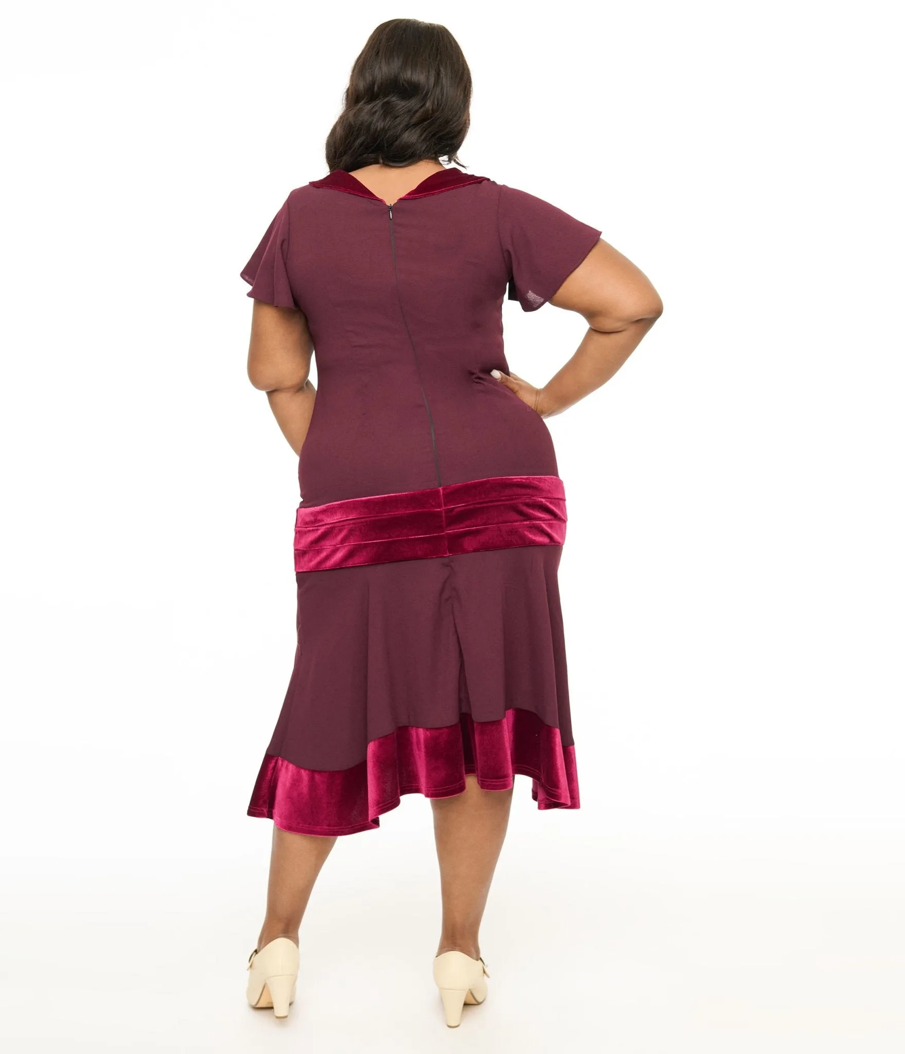 Unique Vintage Plus Size 1920s Burgundy Wilshire Flapper Day Dress Casual Everyday Look
