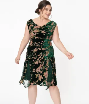Unique Vintage Plus Size 1920s Emerald Velvet Floral Burnout Hemingway Flapper Dress Party Look